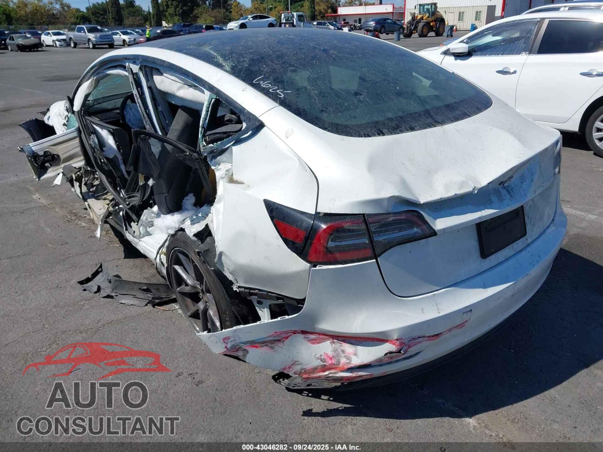 TESLA MODEL 3 2023 - 5YJ3E1EA2PF572169