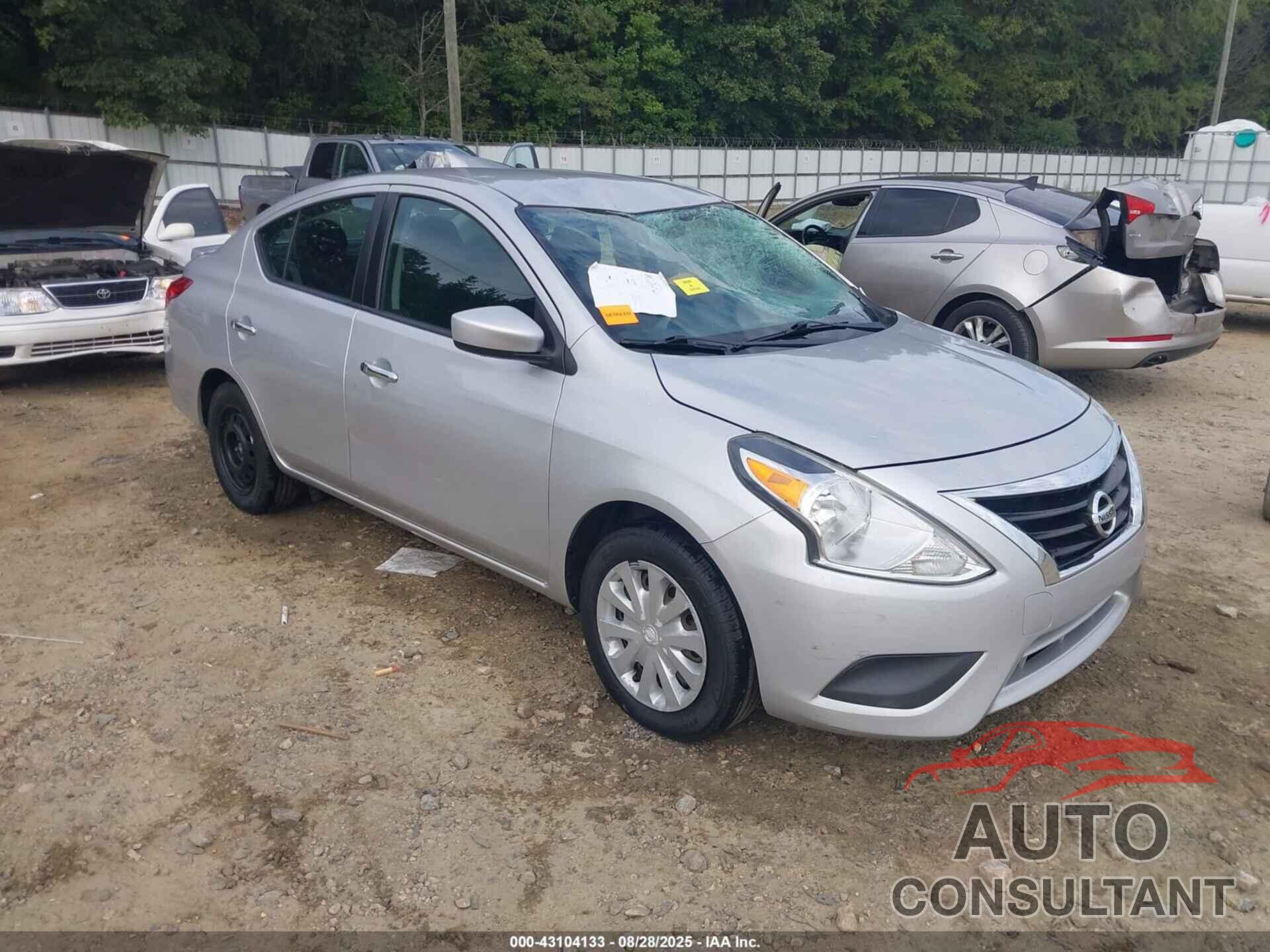 NISSAN VERSA 2018 - 3N1CN7APXJL802159