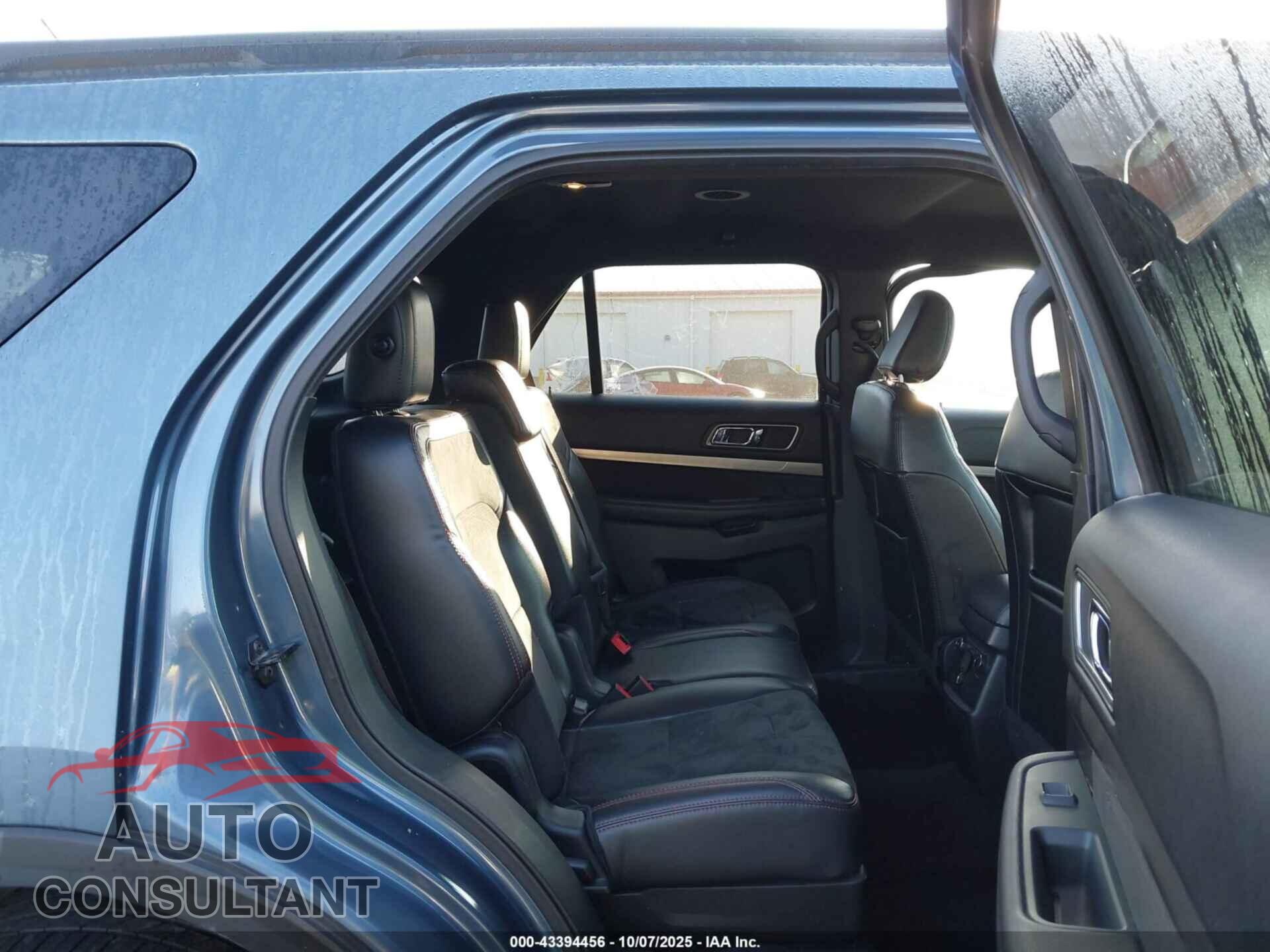 FORD EXPLORER 2018 - 1FM5K8D85JGB57543
