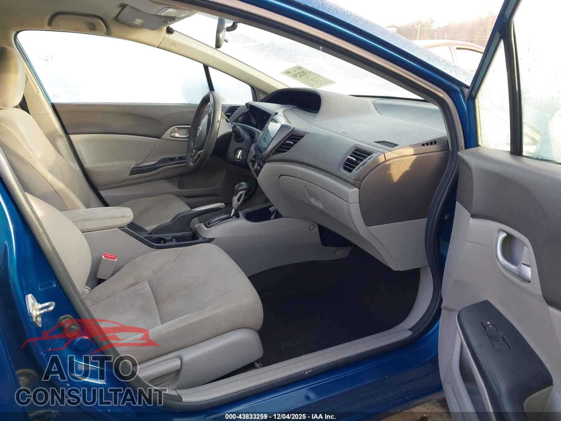 HONDA CIVIC 2012 - 2HGFB2F55CH533367