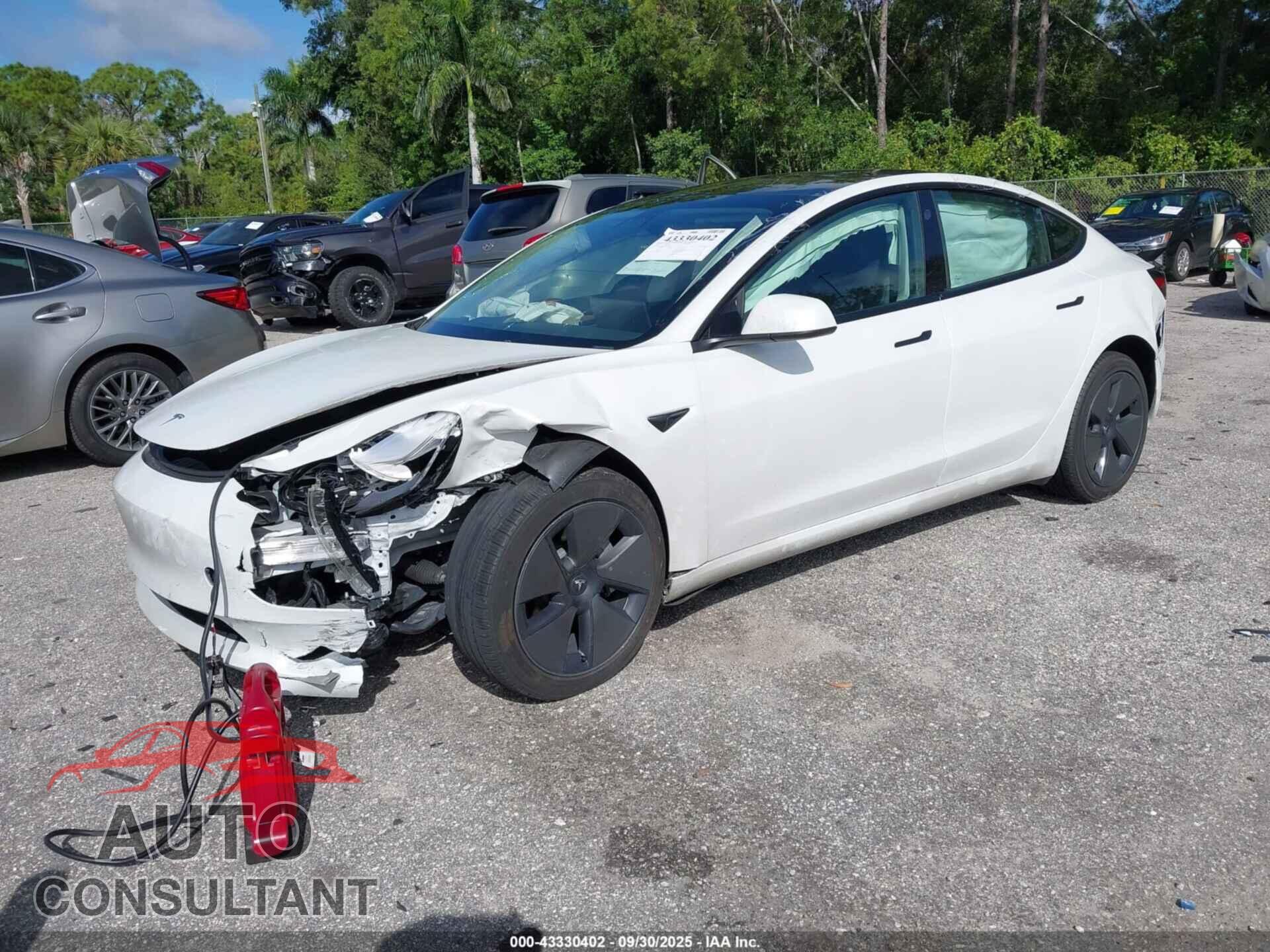 TESLA MODEL 3 2023 - 5YJ3E1EA0PF543558