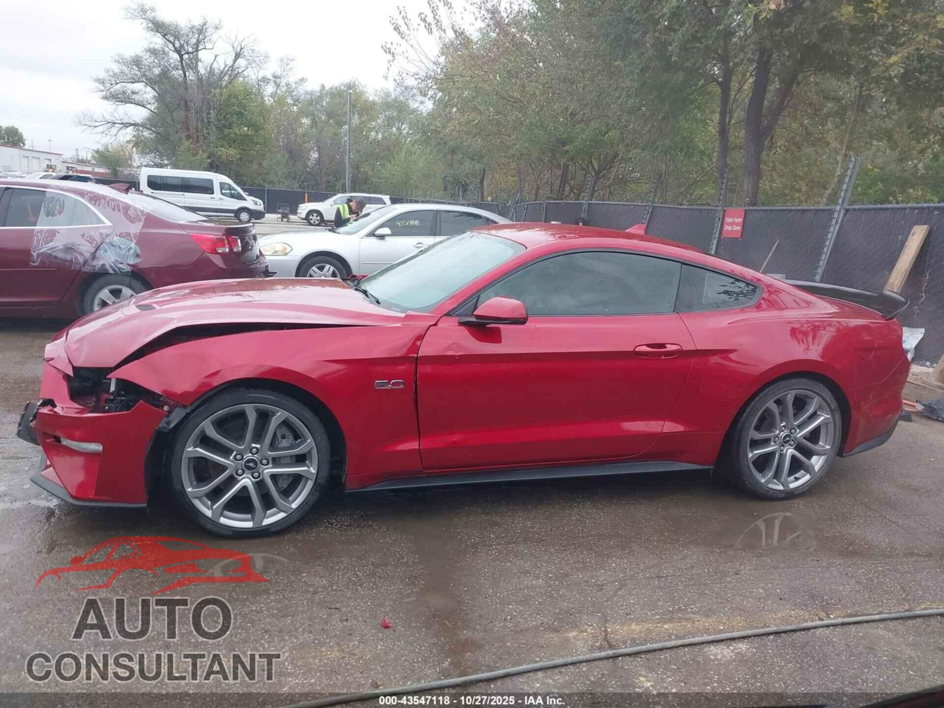 FORD MUSTANG 2023 - 1FA6P8CF1P5300220