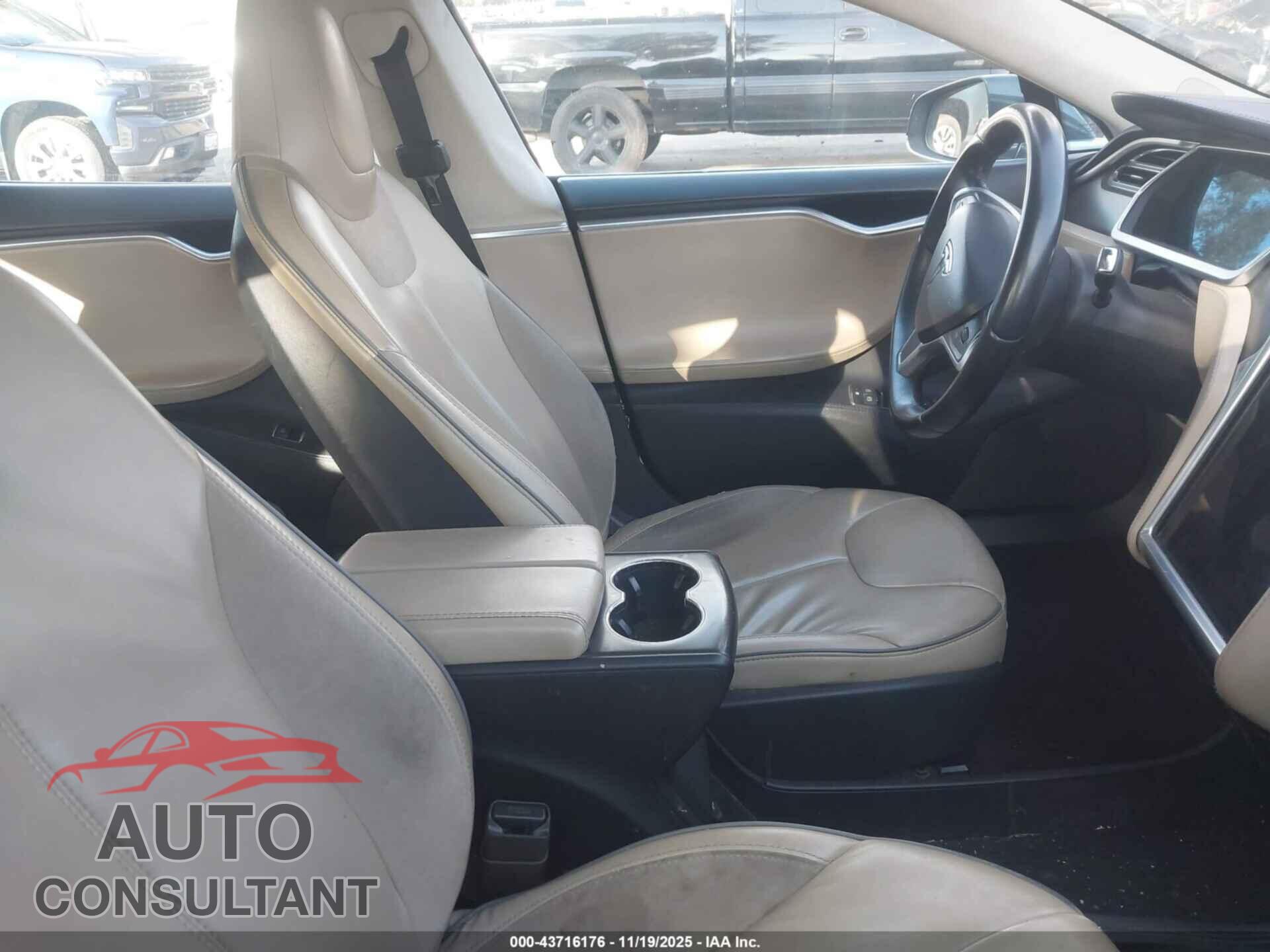 TESLA MODEL S 2013 - 5YJSA1DP0DFP04659