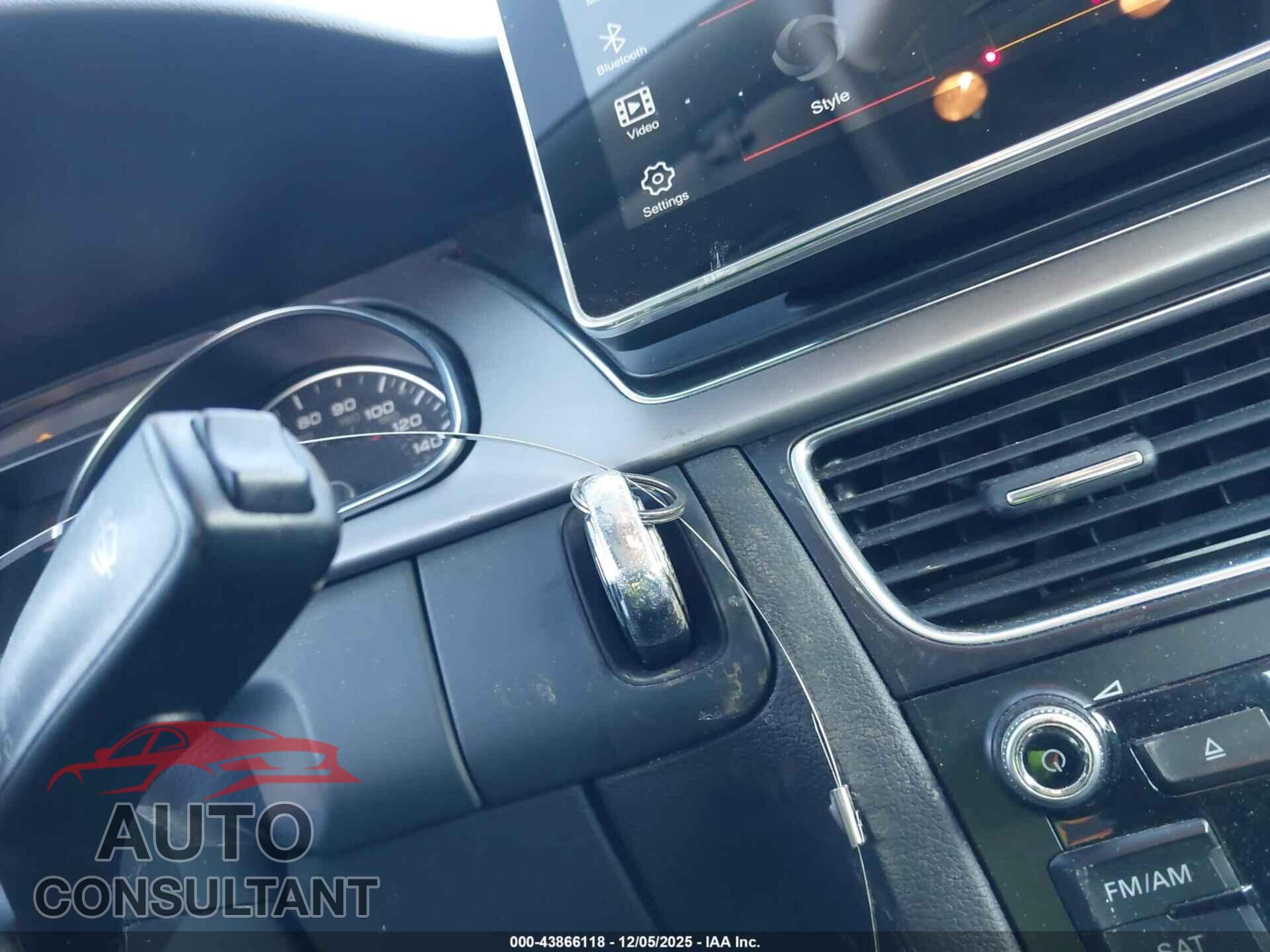 AUDI A5 2013 - WAUCFAFR6DA052043