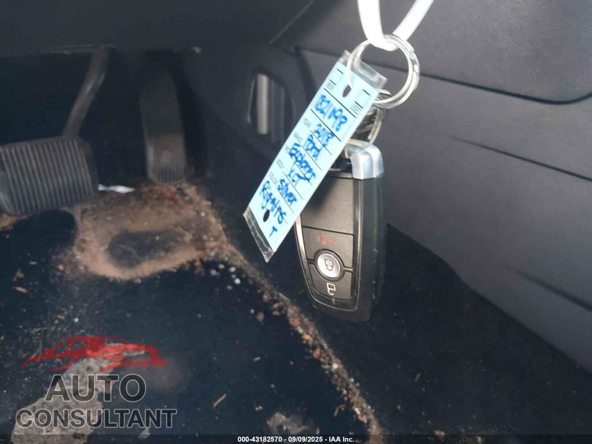 FORD EXPLORER 2018 - 1FM5K7D82JGB26311