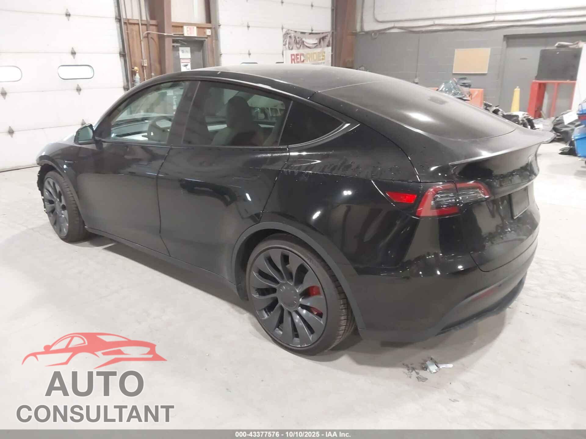 TESLA MODEL Y 2023 - 7SAYGDEF3PF772445