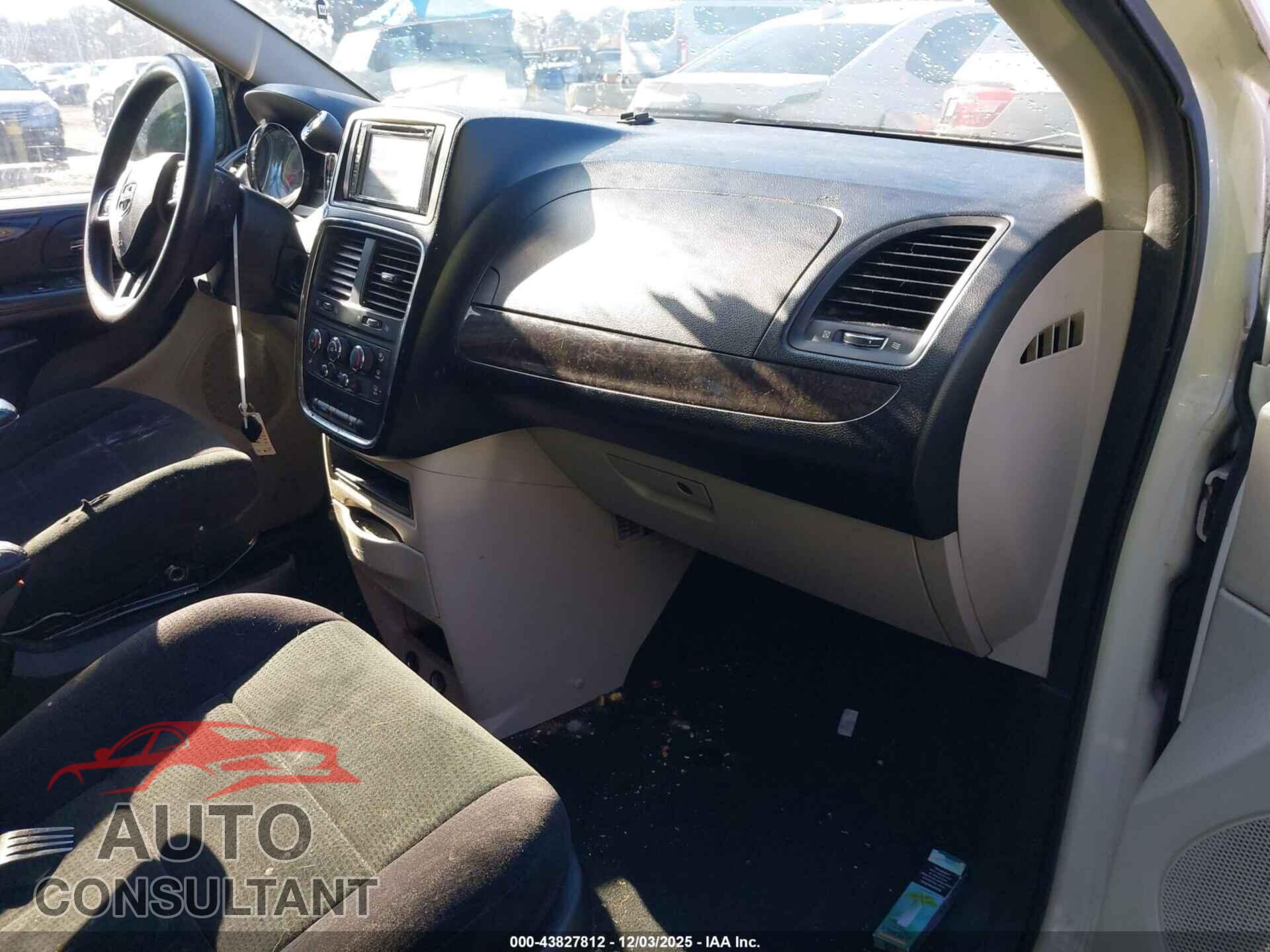 DODGE GRAND CARAVAN 2011 - 2D4RN3DG2BR739058