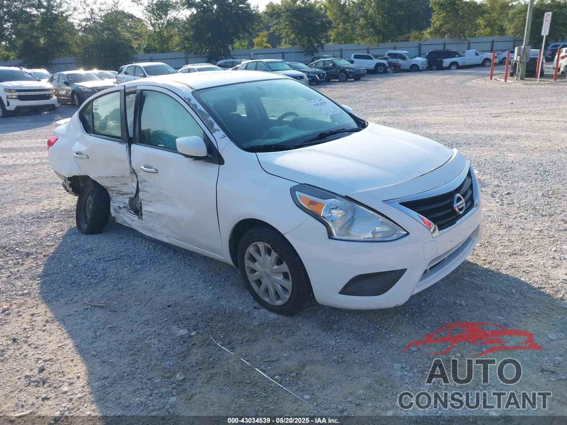 NISSAN VERSA 2019 - 3N1CN7AP8KL821746