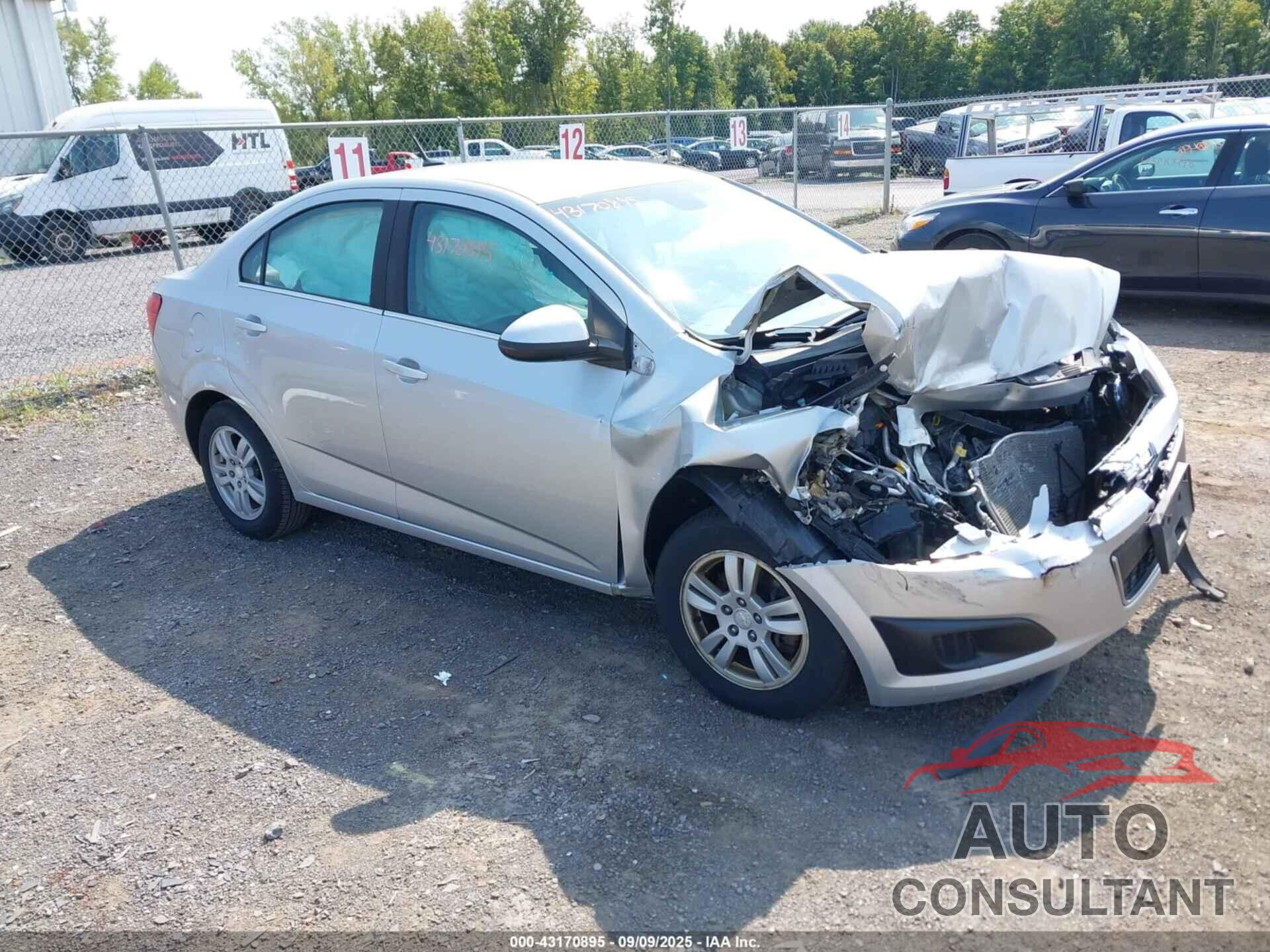 CHEVROLET SONIC 2014 - 1G1JC5SH7E4219333