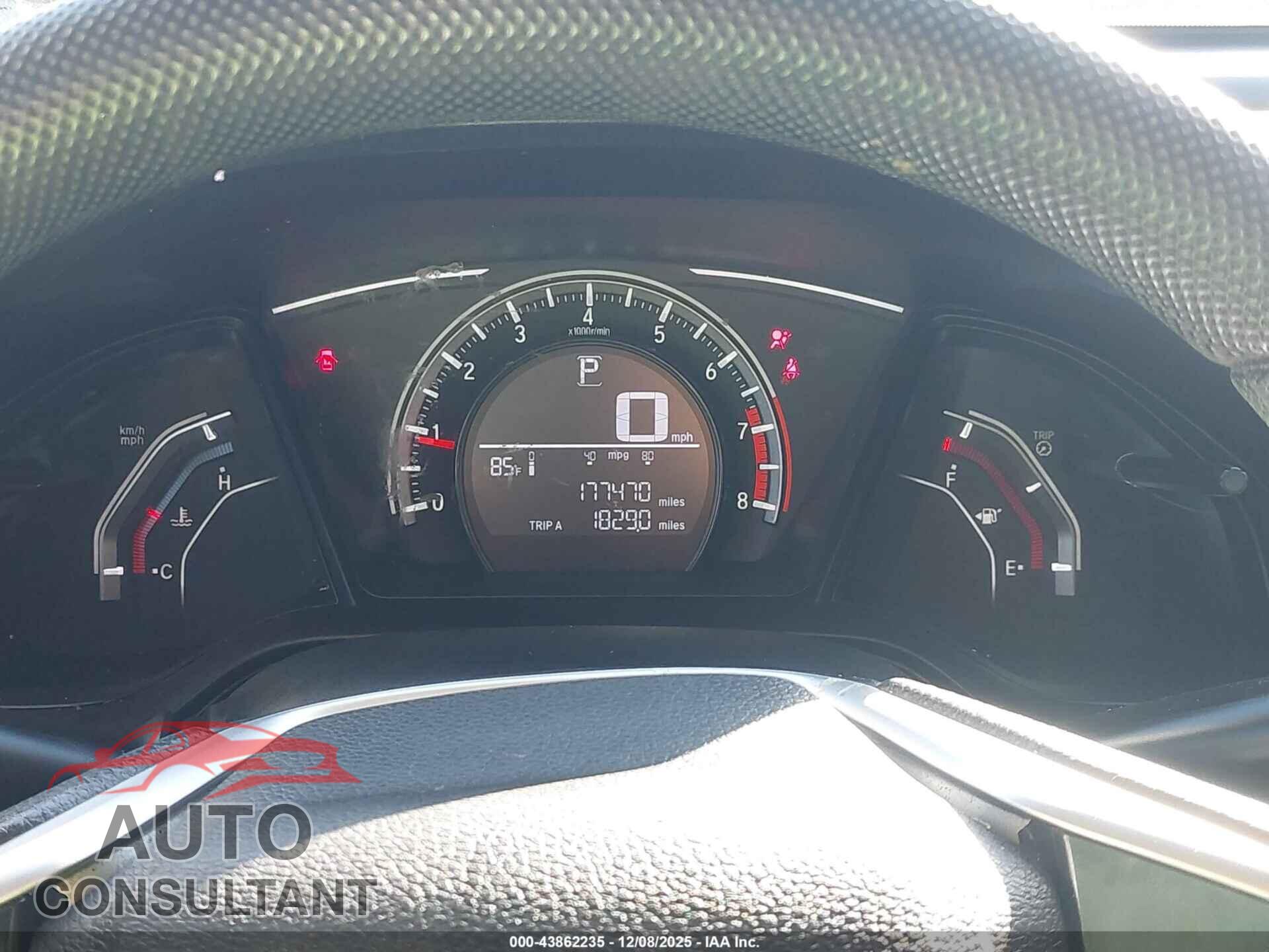 HONDA CIVIC 2018 - 2HGFC2F56JH512487