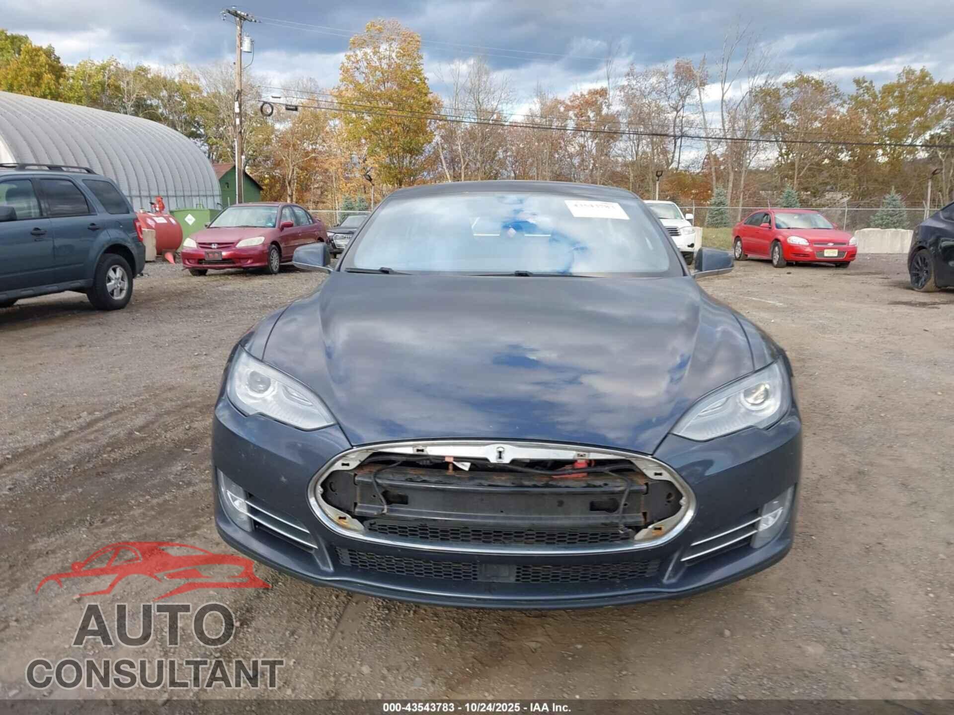 TESLA MODEL S 2015 - 5YJSA1H21FF083174