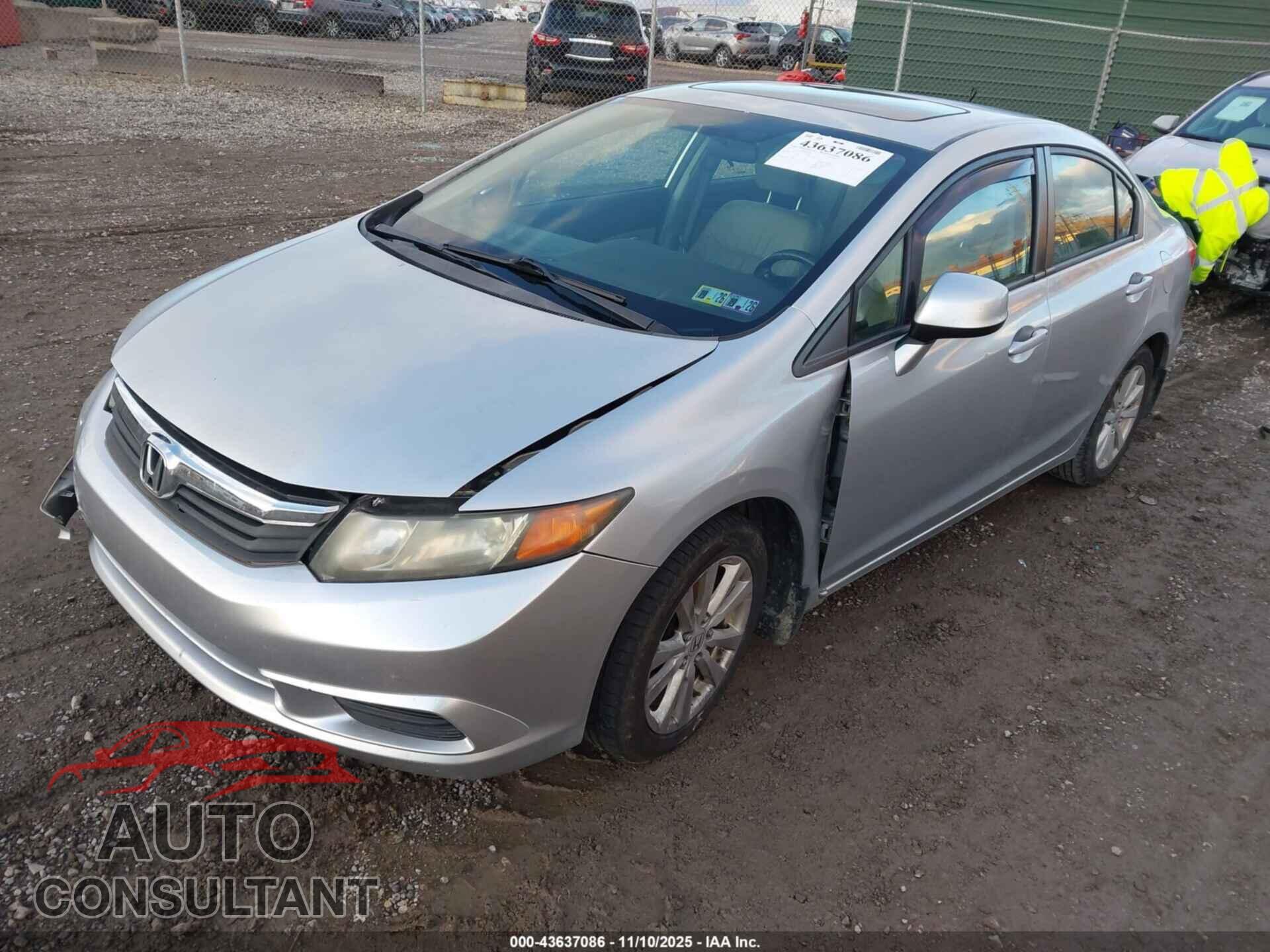 HONDA CIVIC 2012 - 2HGFB2F93CH327192