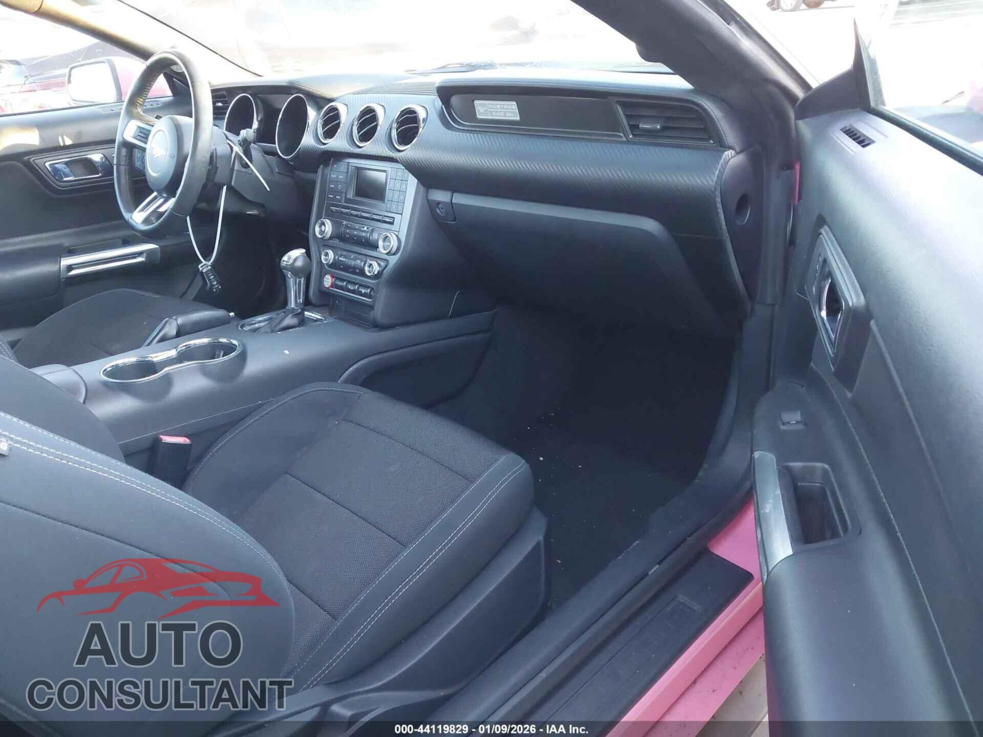 FORD MUSTANG 2017 - 1FA6P8AMXH5210843