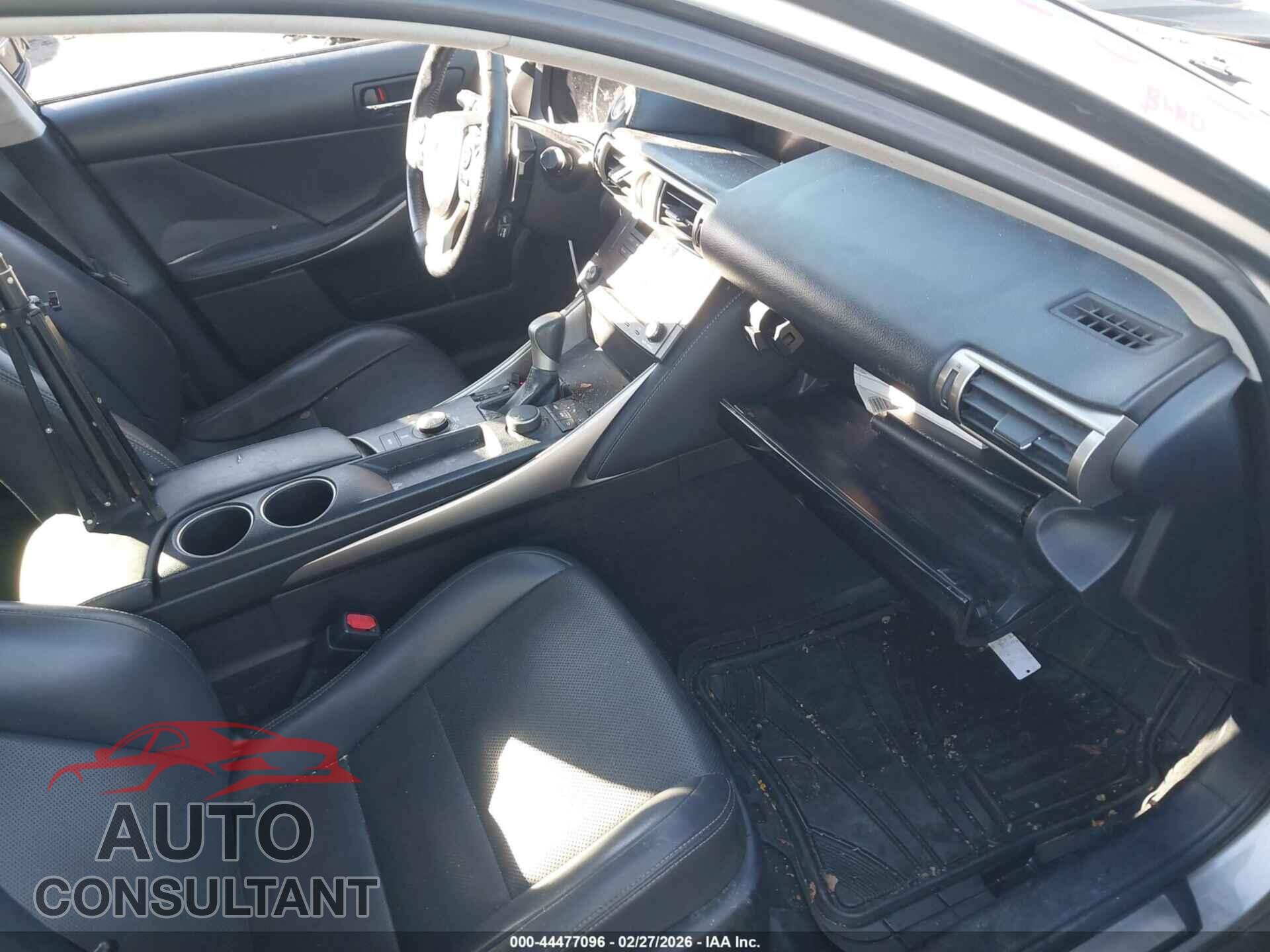 LEXUS IS 250 2015 - JTHBF1D28F5080540