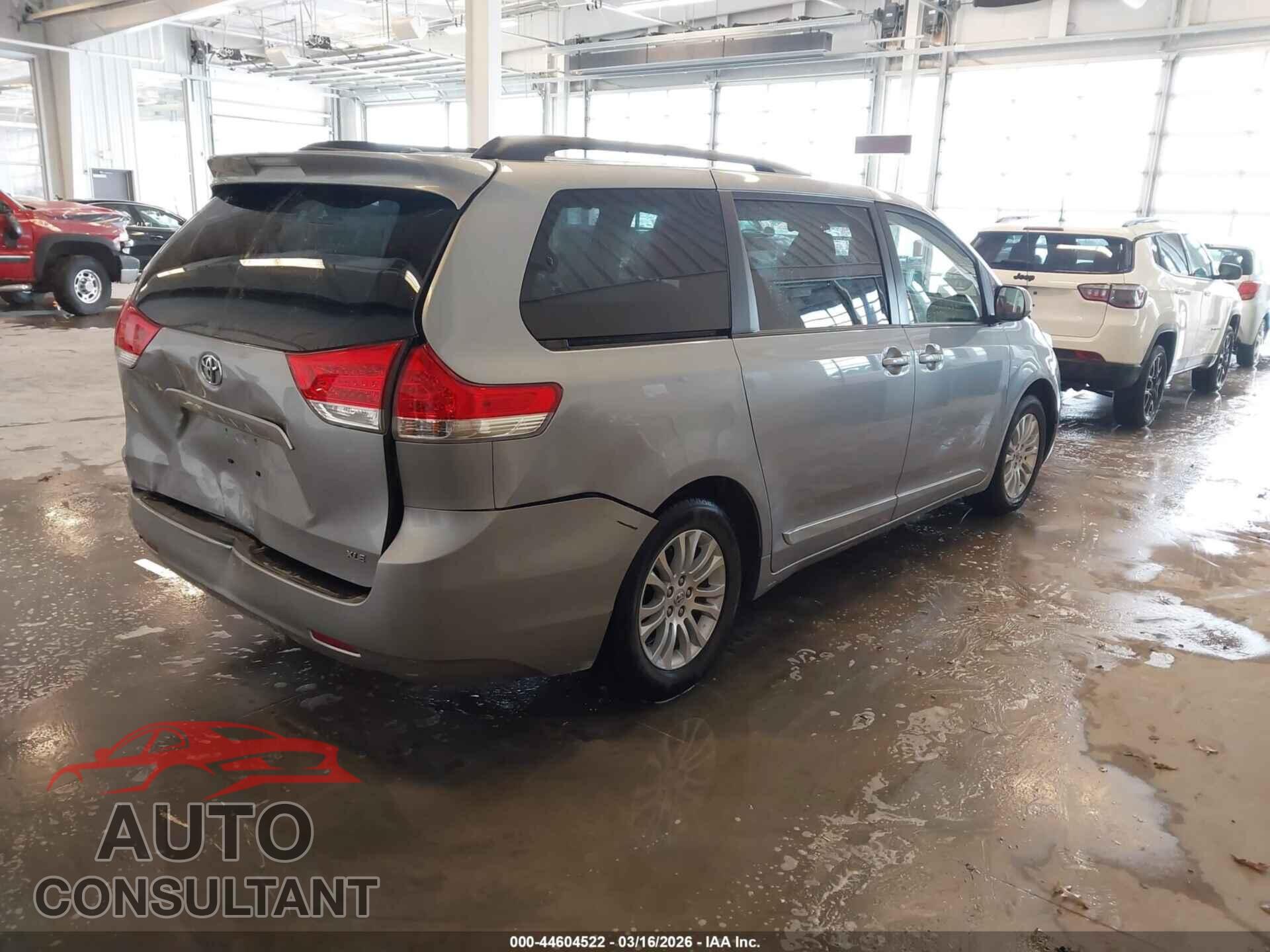 TOYOTA SIENNA 2012 - 5TDYK3DC1CS267068