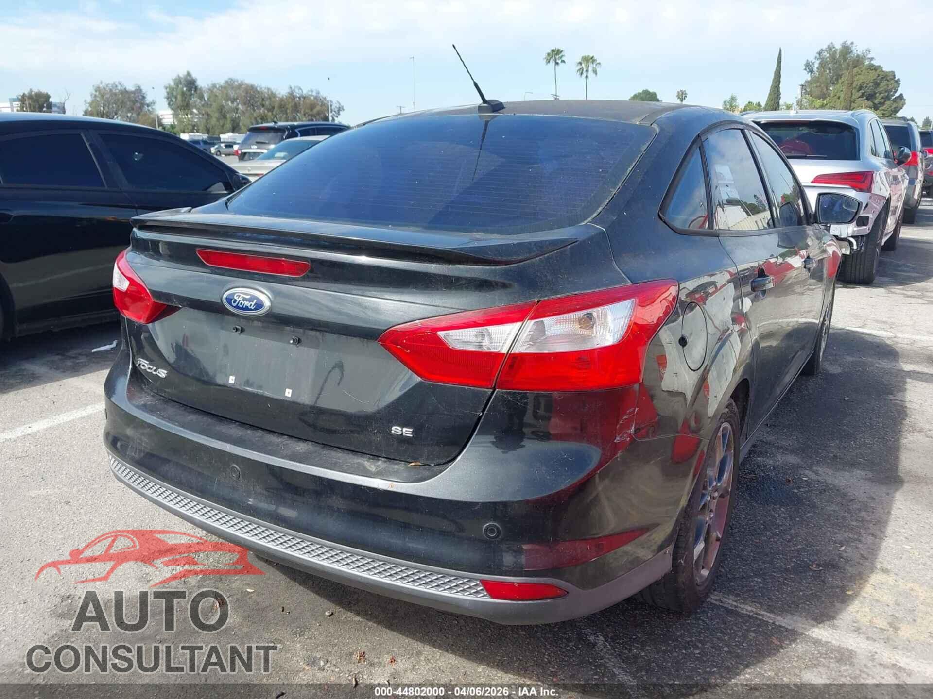 FORD FOCUS 2014 - 1FADP3F2XEL321403
