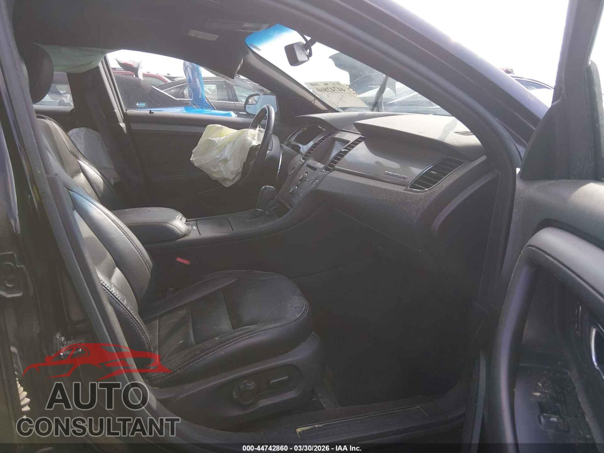 FORD TAURUS 2013 - 1FAHP2E87DG165913