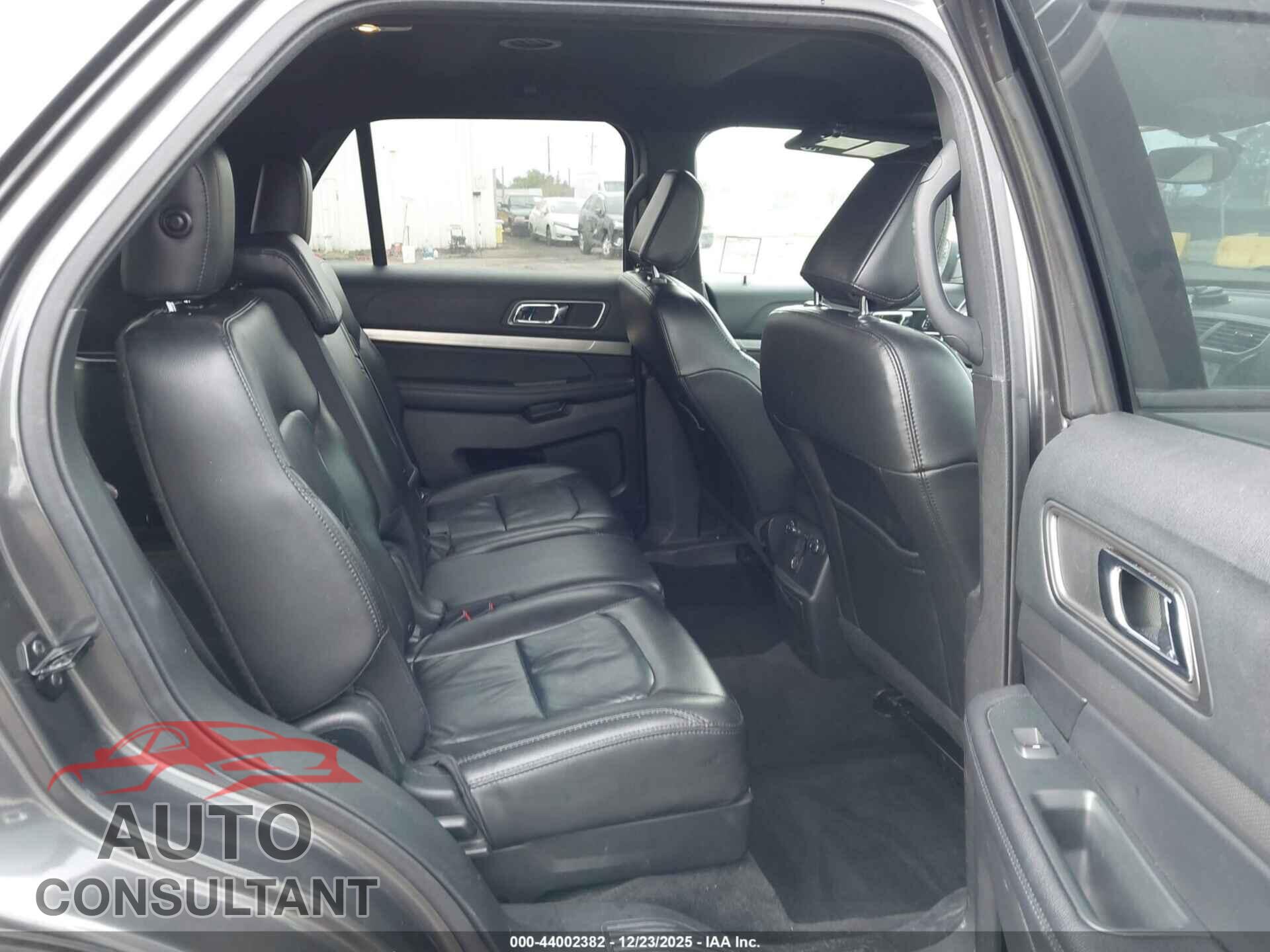 FORD EXPLORER 2018 - 1FM5K7D84JGB90477