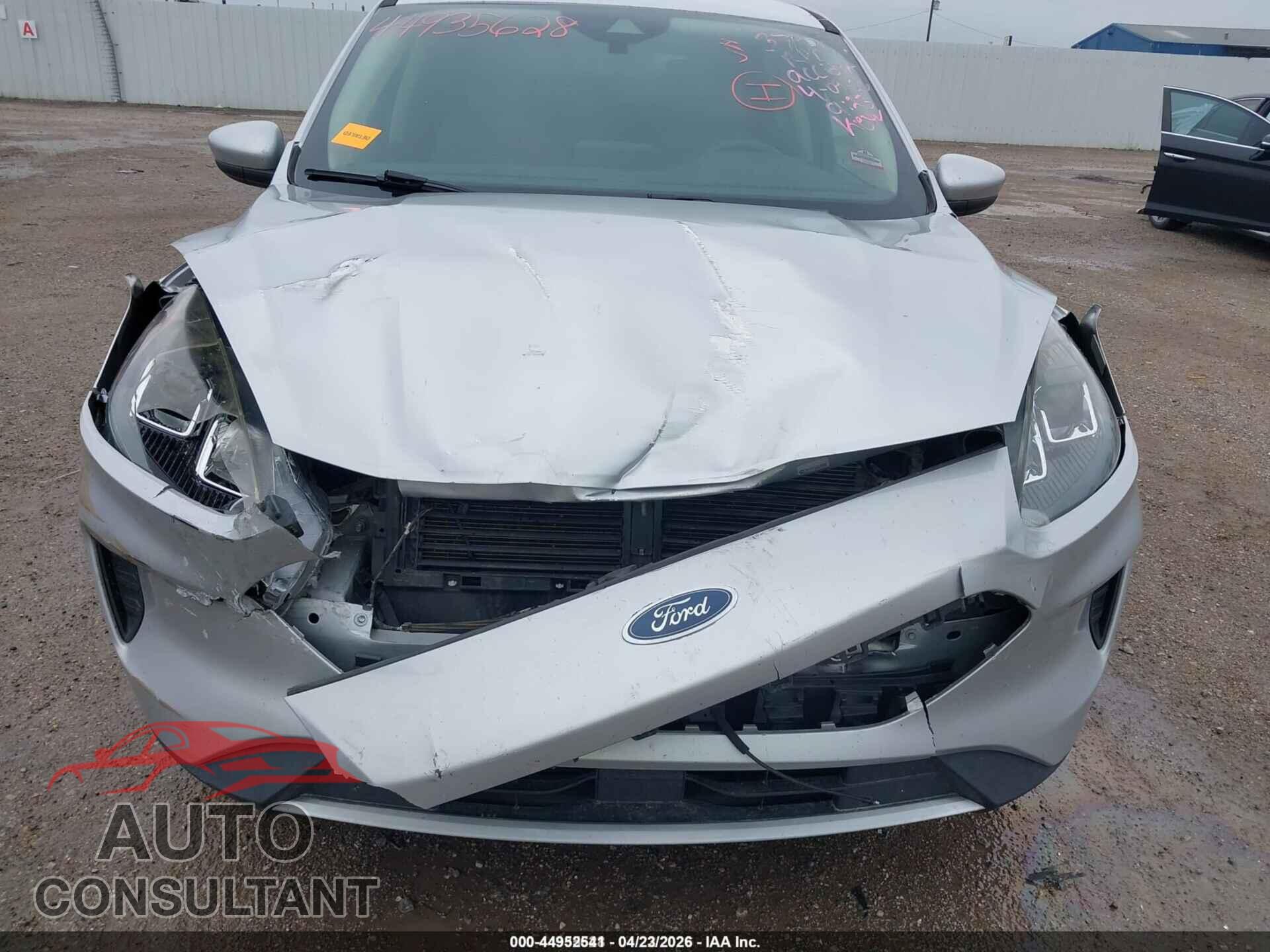 FORD ESCAPE 2020 - 1FMCU0G61LUA79120