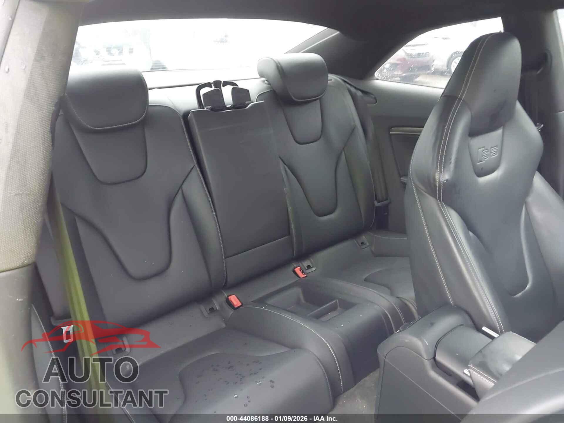 AUDI S5 2014 - WAUCGAFRXEA021831