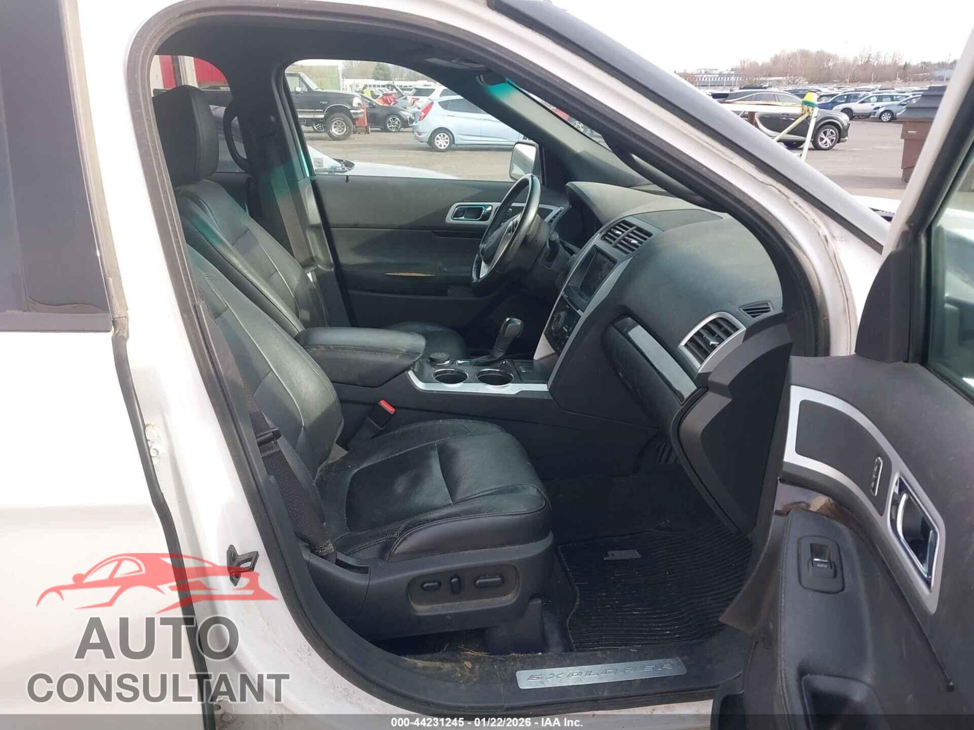 FORD EXPLORER 2011 - 1FMHK8F86BGA43370