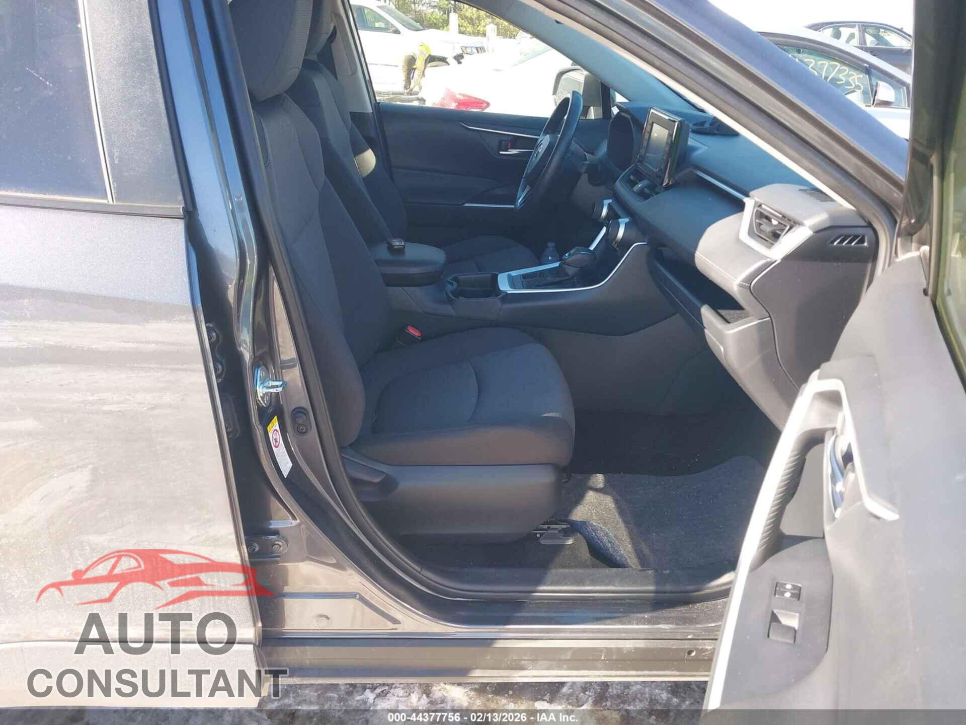 TOYOTA RAV4 2019 - JTMP1RFV7KD015903