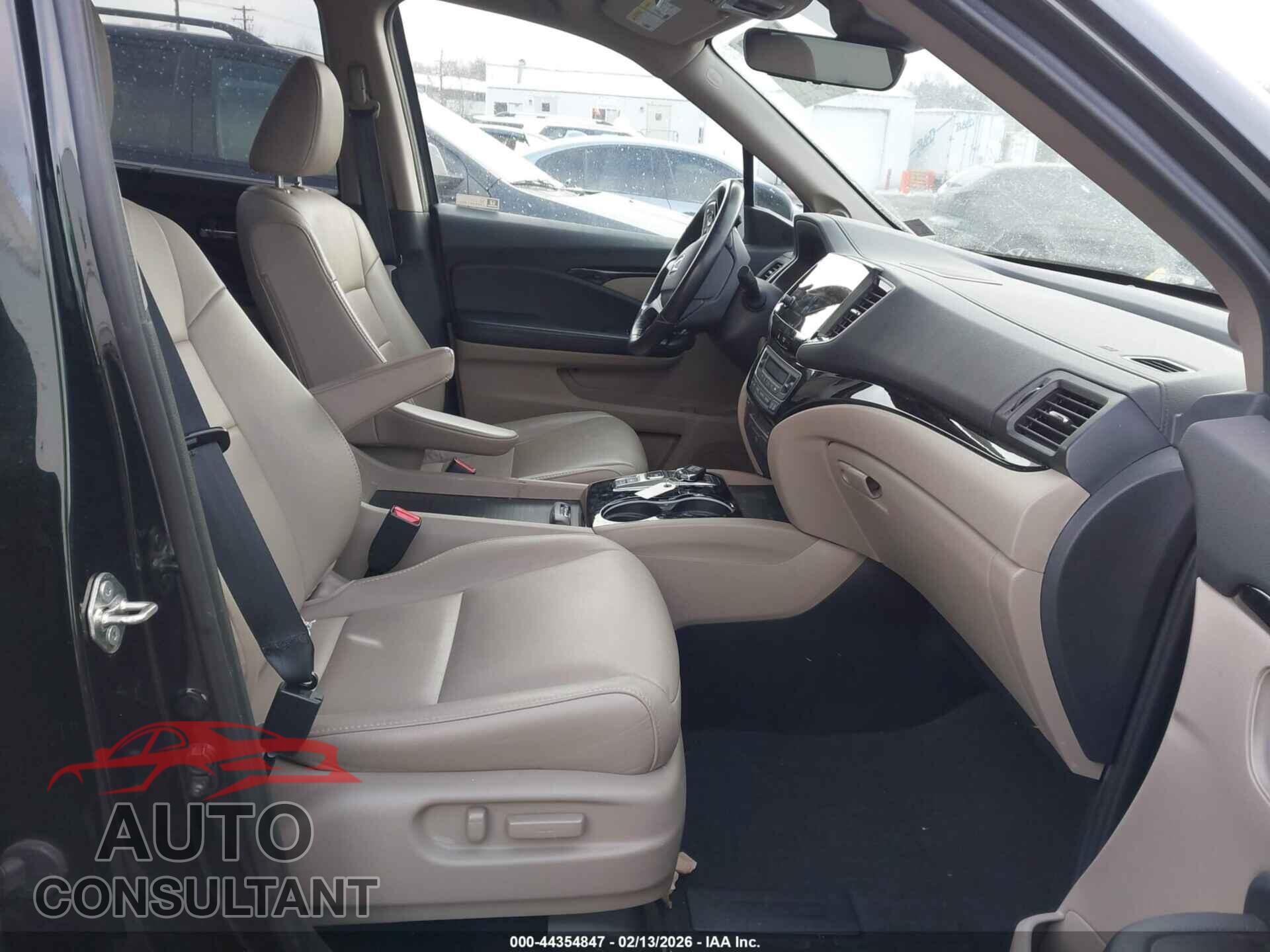 HONDA PILOT 2019 - 5FNYF6H64KB089251