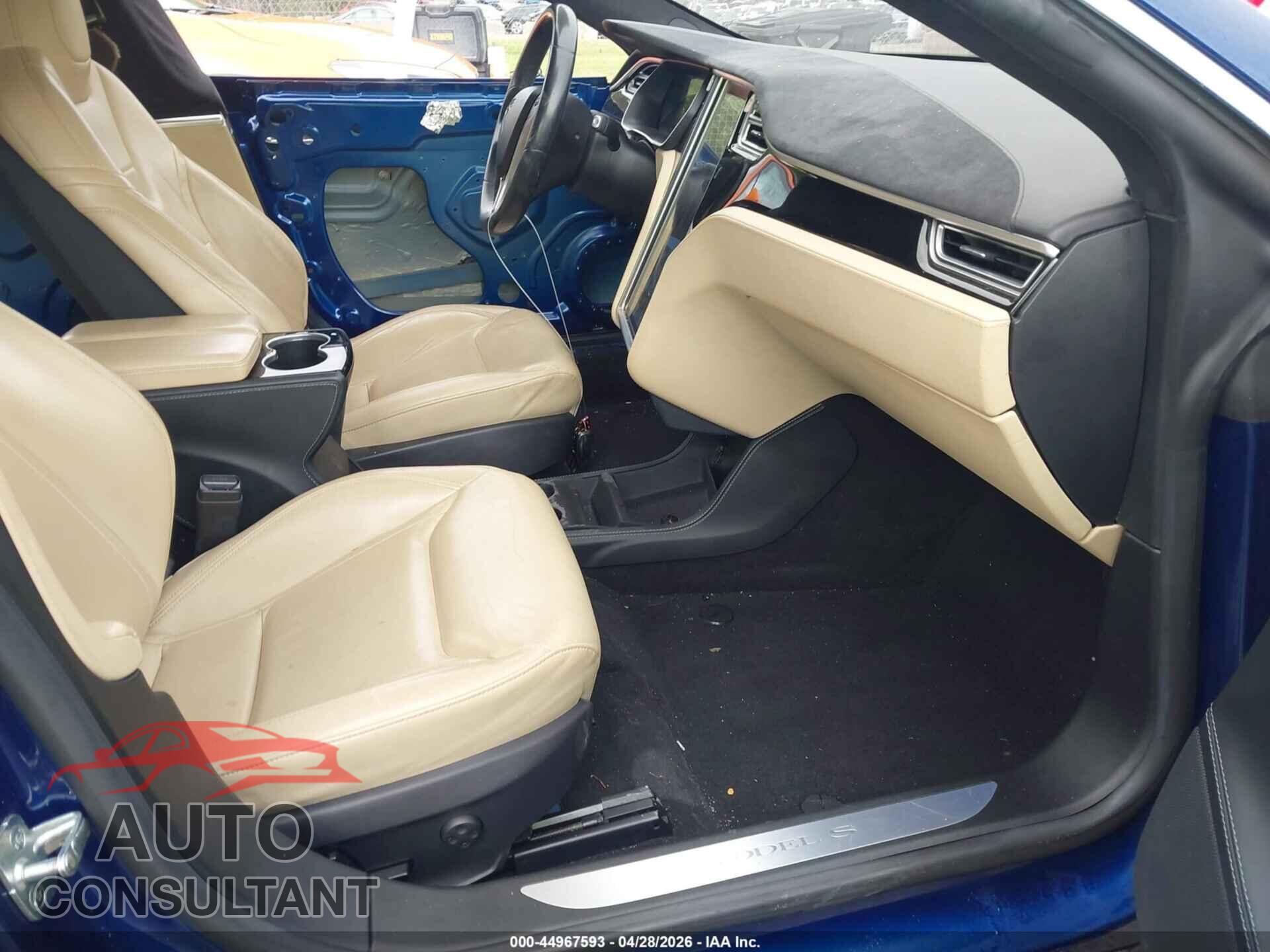 TESLA MODEL S 2015 - 5YJSA1E25FF101311