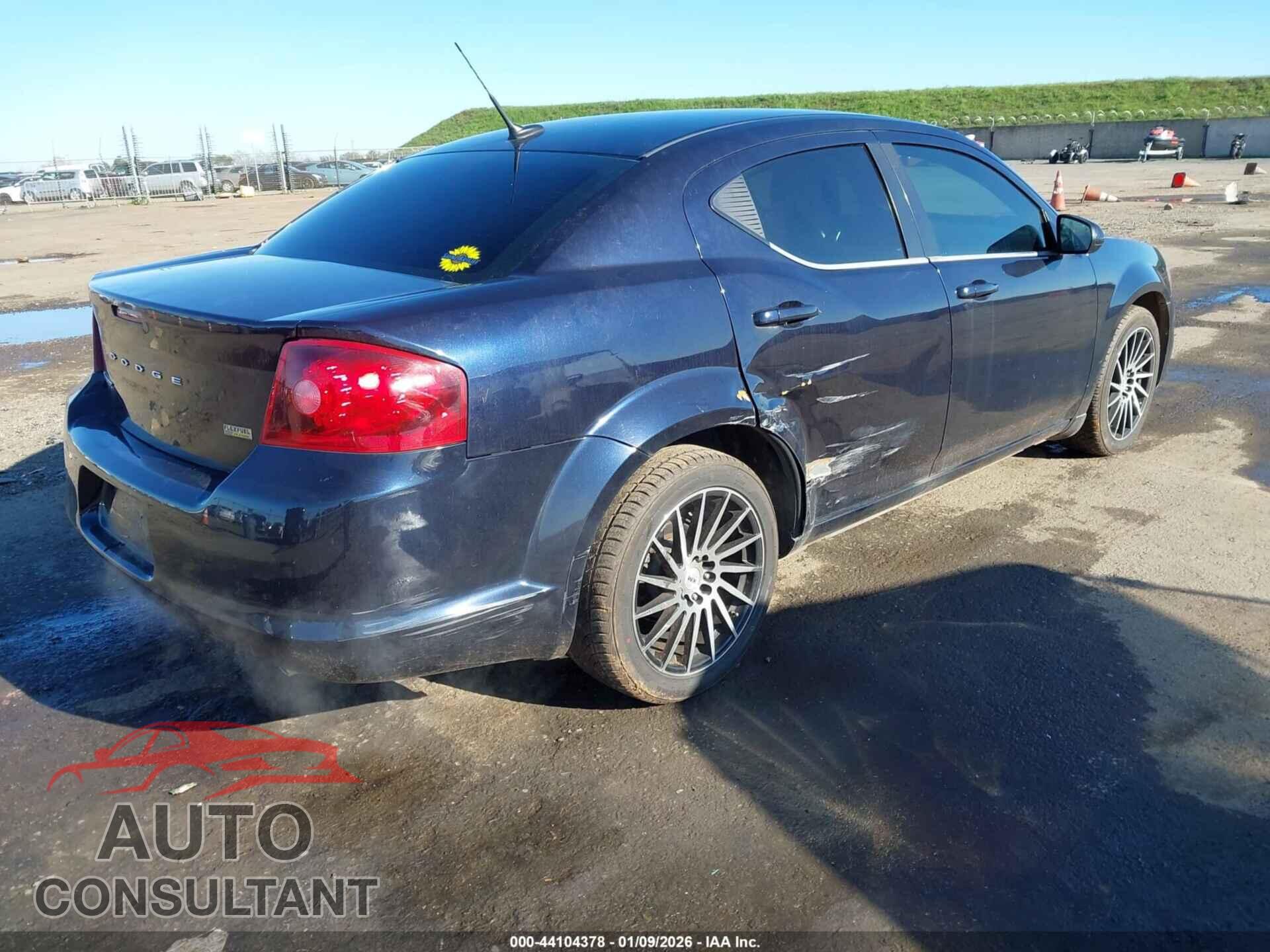 DODGE AVENGER 2011 - 1B3BD2FG3BN526160