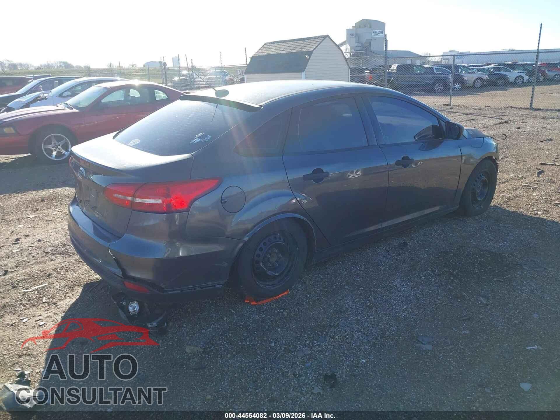 FORD FOCUS 2017 - 1FADP3E2XHL347943