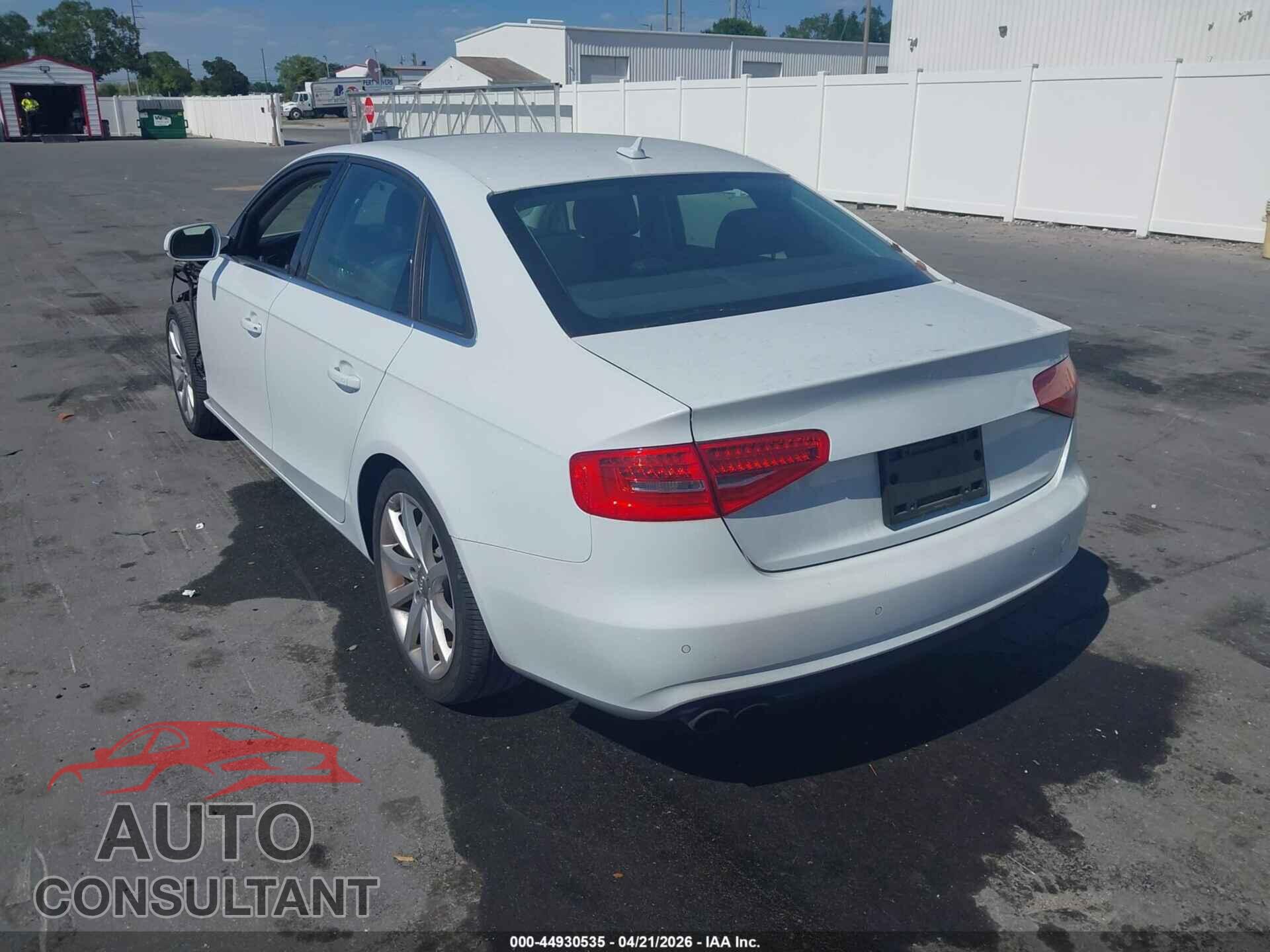 AUDI A4 2013 - WAUFFAFL8DN021801