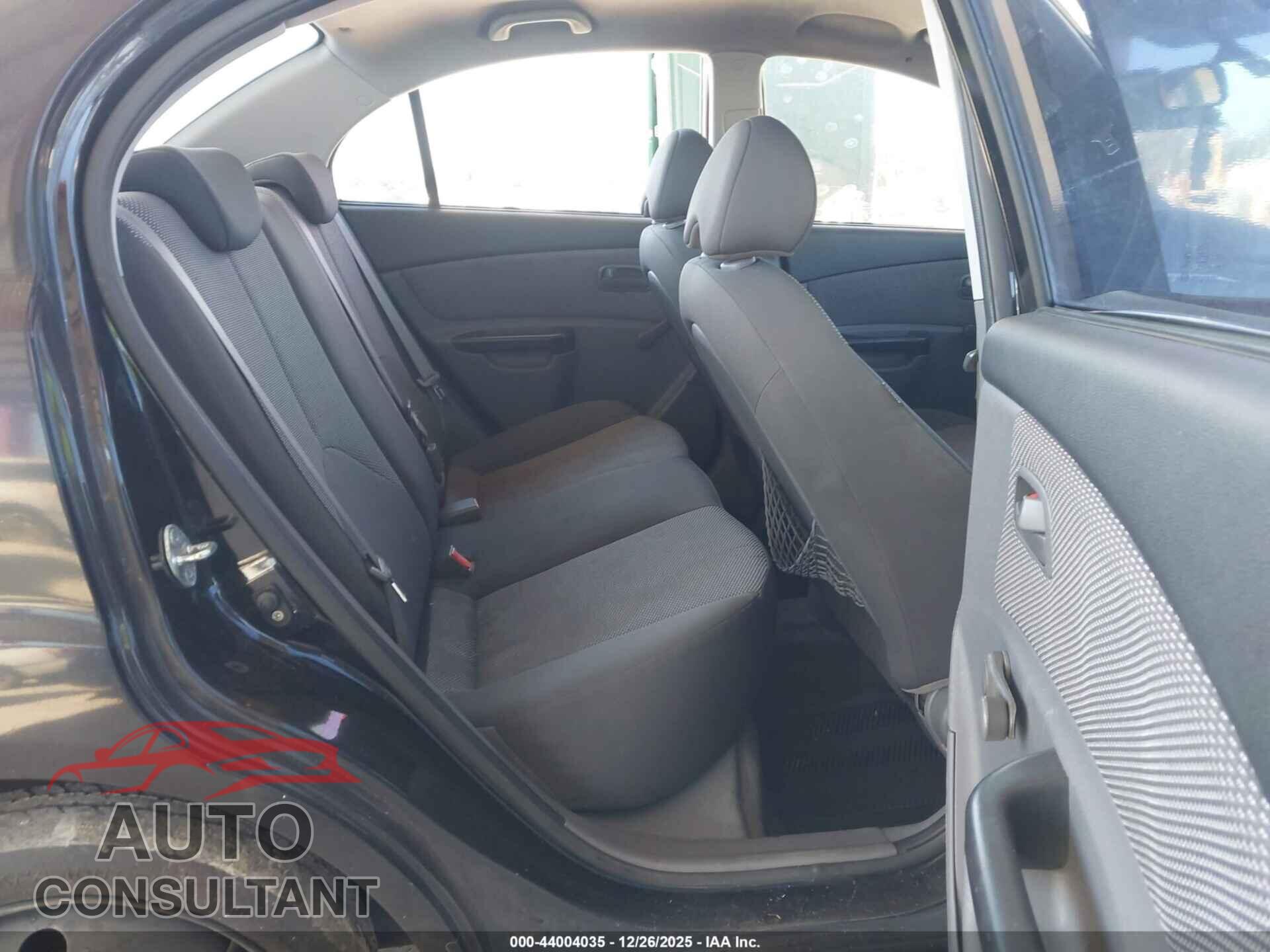 KIA RIO 2011 - KNADH4A38B6959850