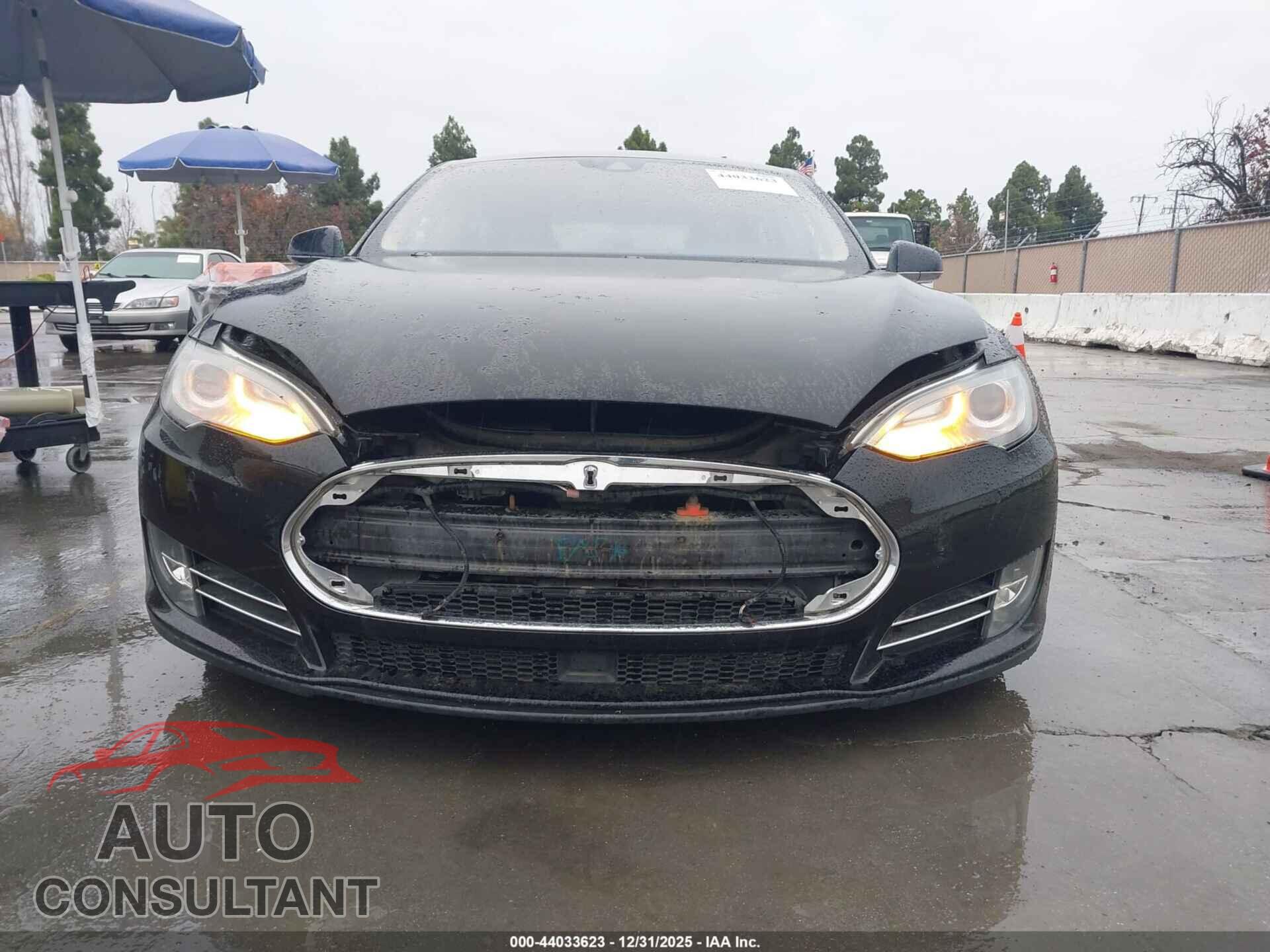 TESLA MODEL S 2014 - 5YJSA3S10EFP43330