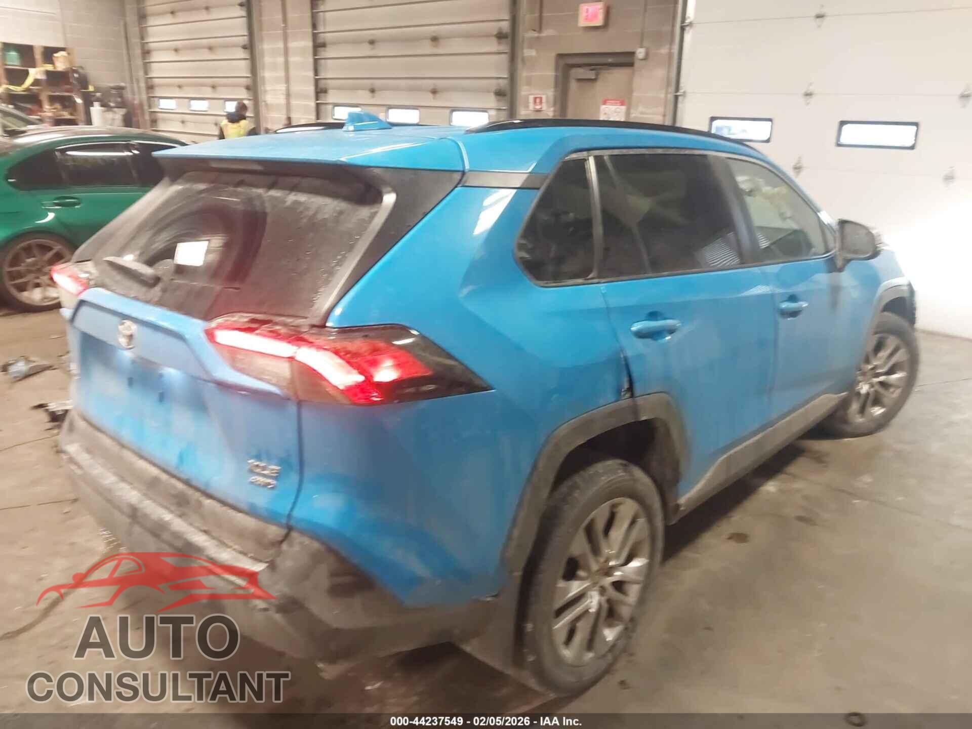 TOYOTA RAV4 2021 - 2T3A1RFV8MW182508