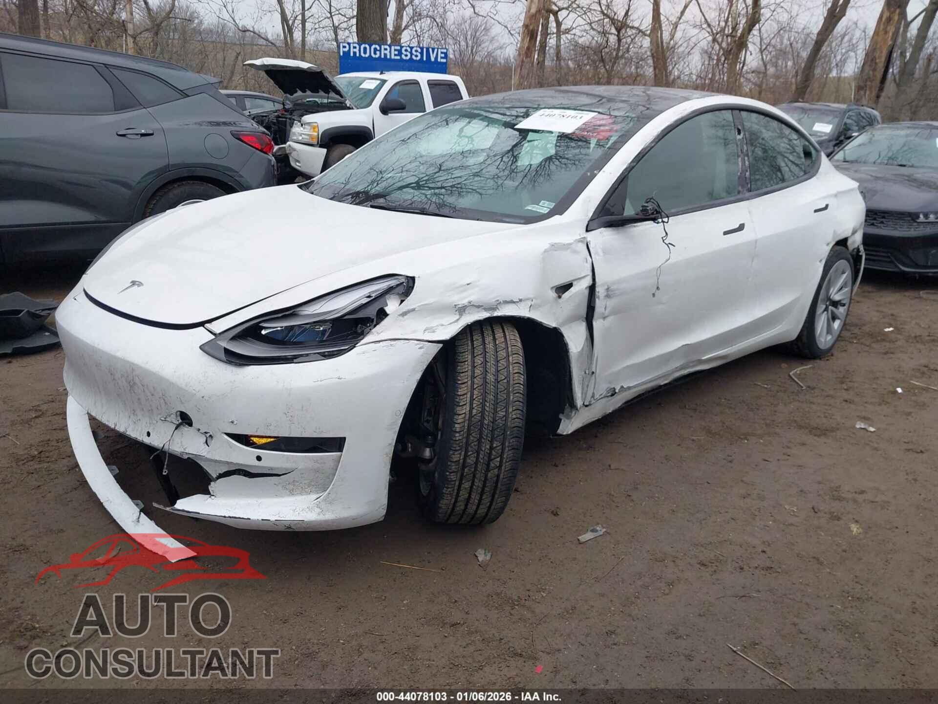 TESLA MODEL 3 2022 - 5YJ3E1EA5NF335835