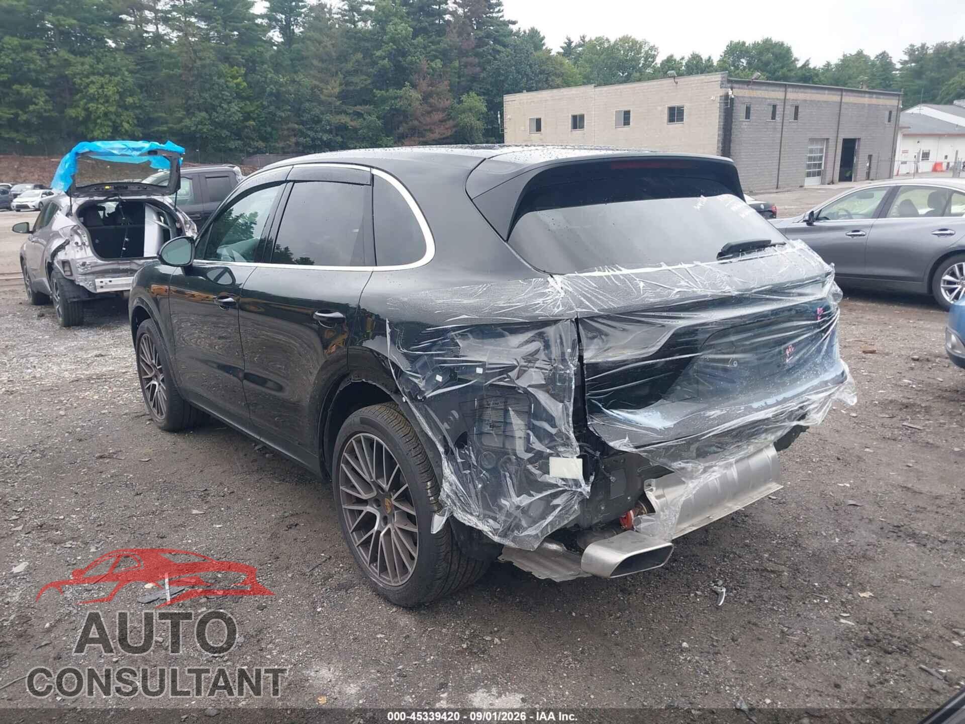 PORSCHE CAYENNE 2022 - WP1AA2AY6NDA00357