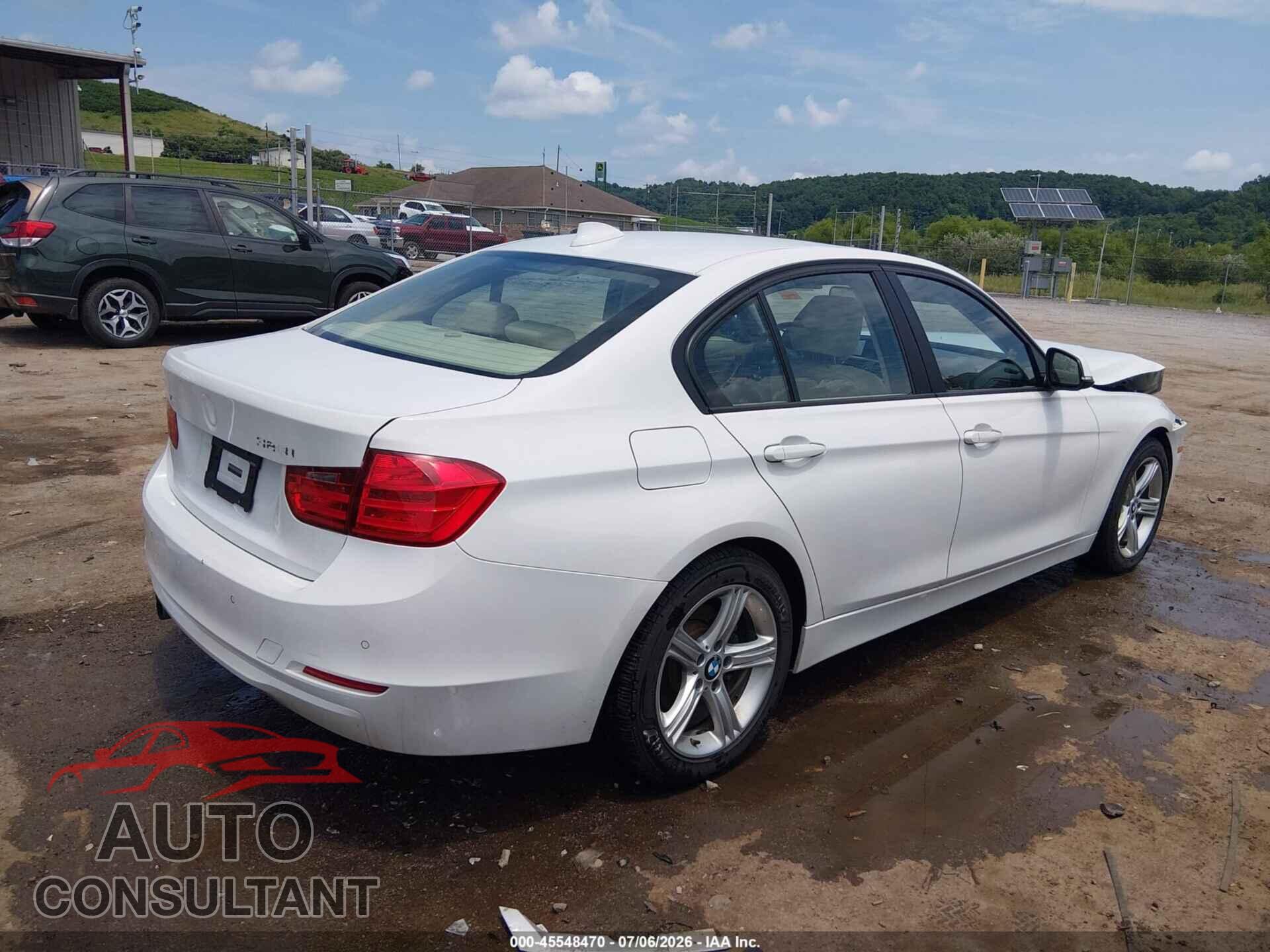 BMW 328I 2013 - WBA3B3G53DNR79593