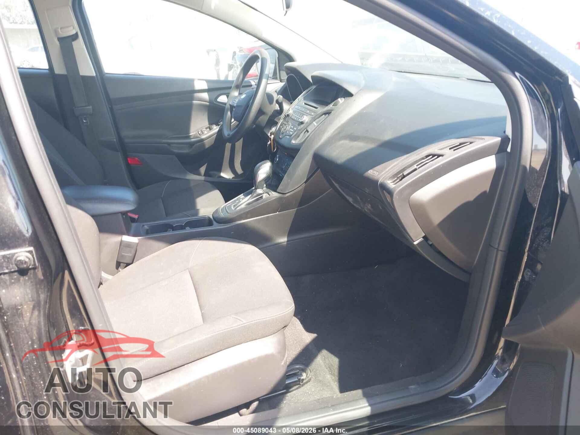 FORD FOCUS 2017 - 1FADP3F21HL329149