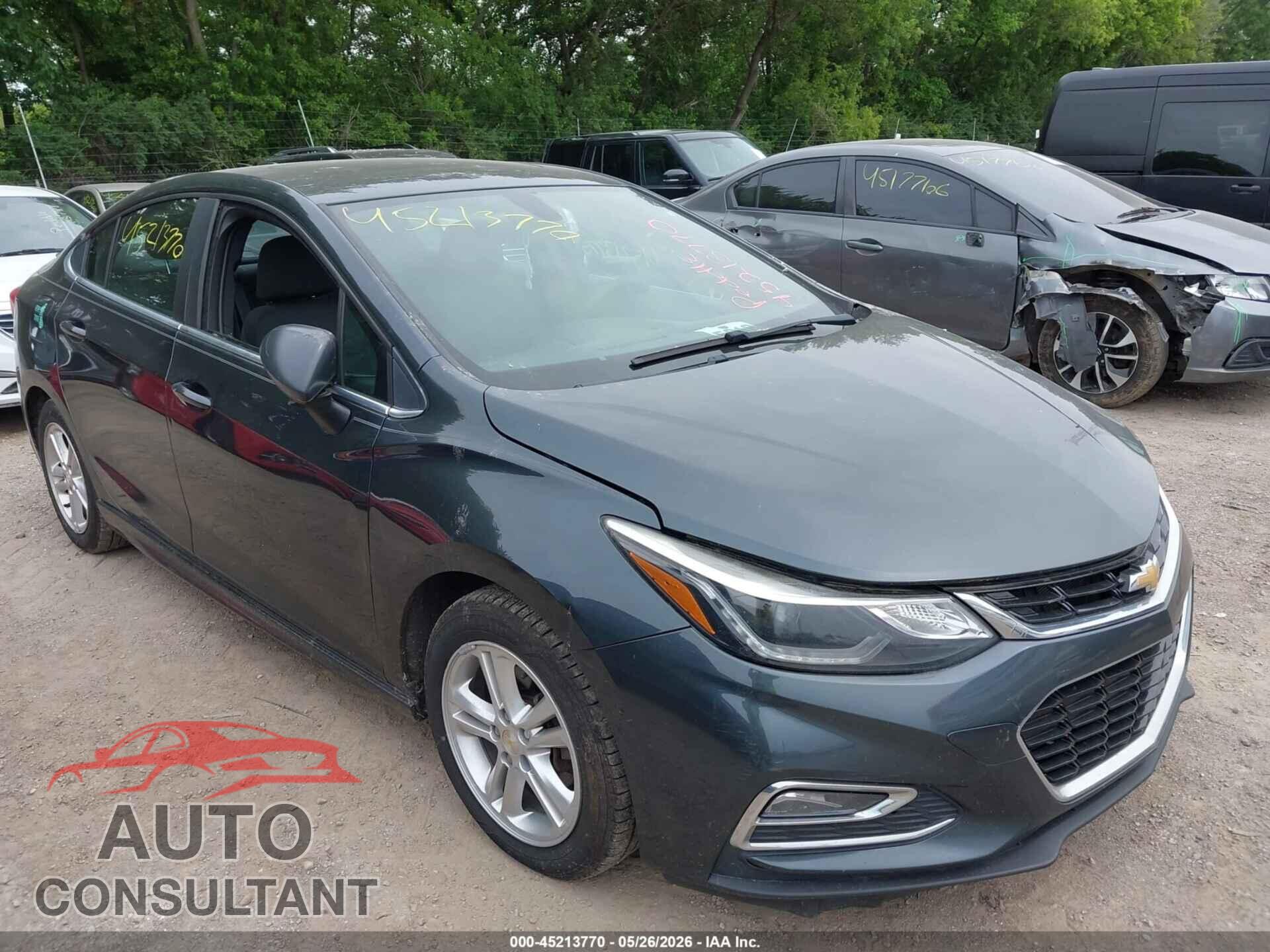 CHEVROLET CRUZE 2017 - 1G1BE5SM0H7145039
