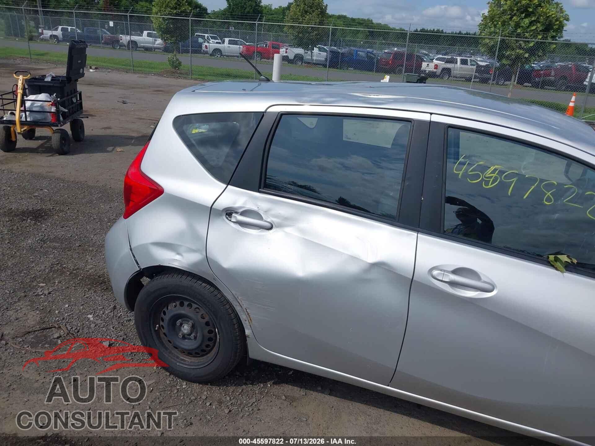 NISSAN VERSA NOTE 2015 - 3N1CE2CP3FL375558