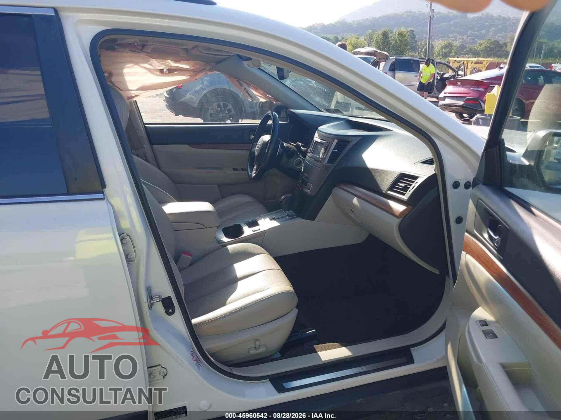 SUBARU OUTBACK 2014 - 4S4BRBLC0E3221325
