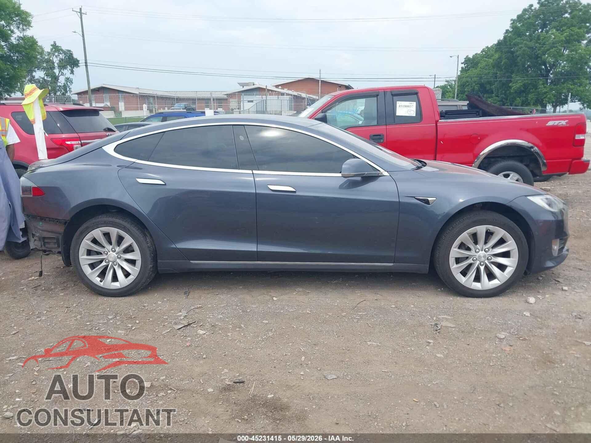 TESLA MODEL S 2019 - 5YJSA1E25KF335037