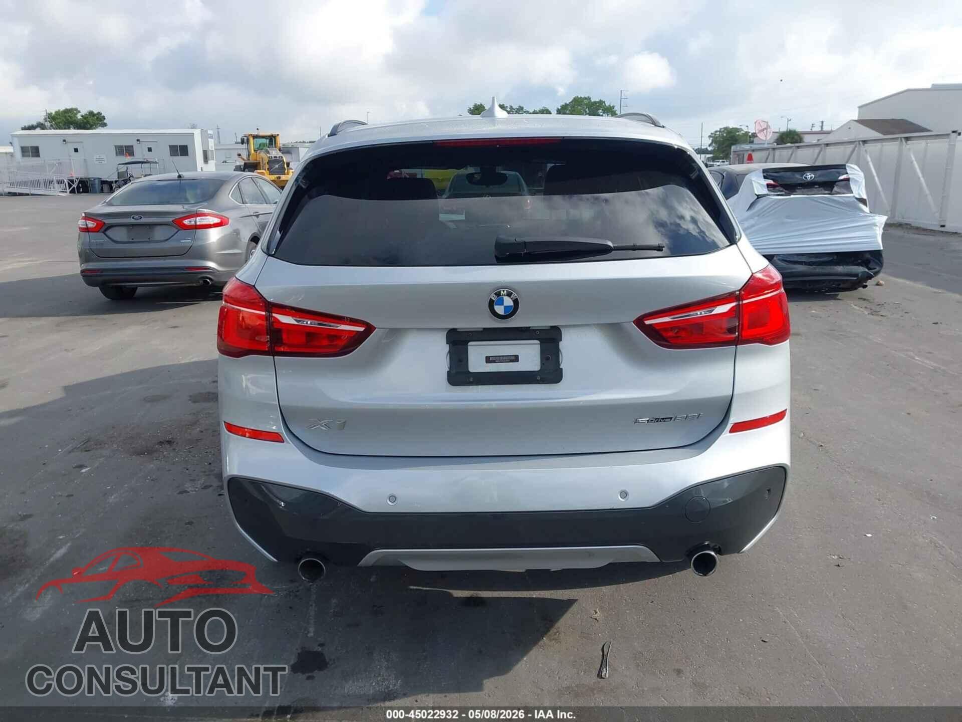 BMW X1 2018 - WBXHU7C30J5L09691