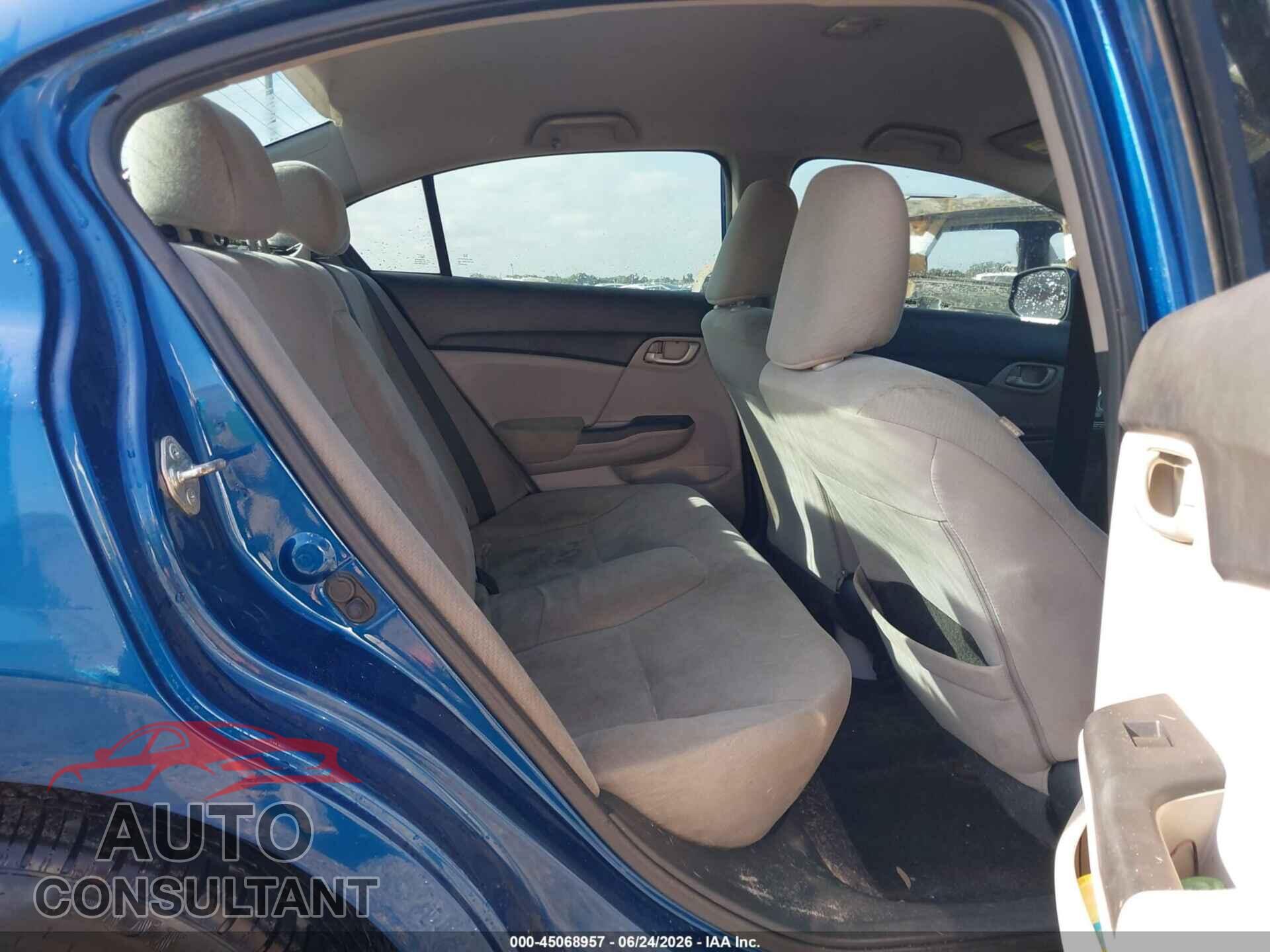 HONDA CIVIC 2013 - 19XFB2F57DE086875