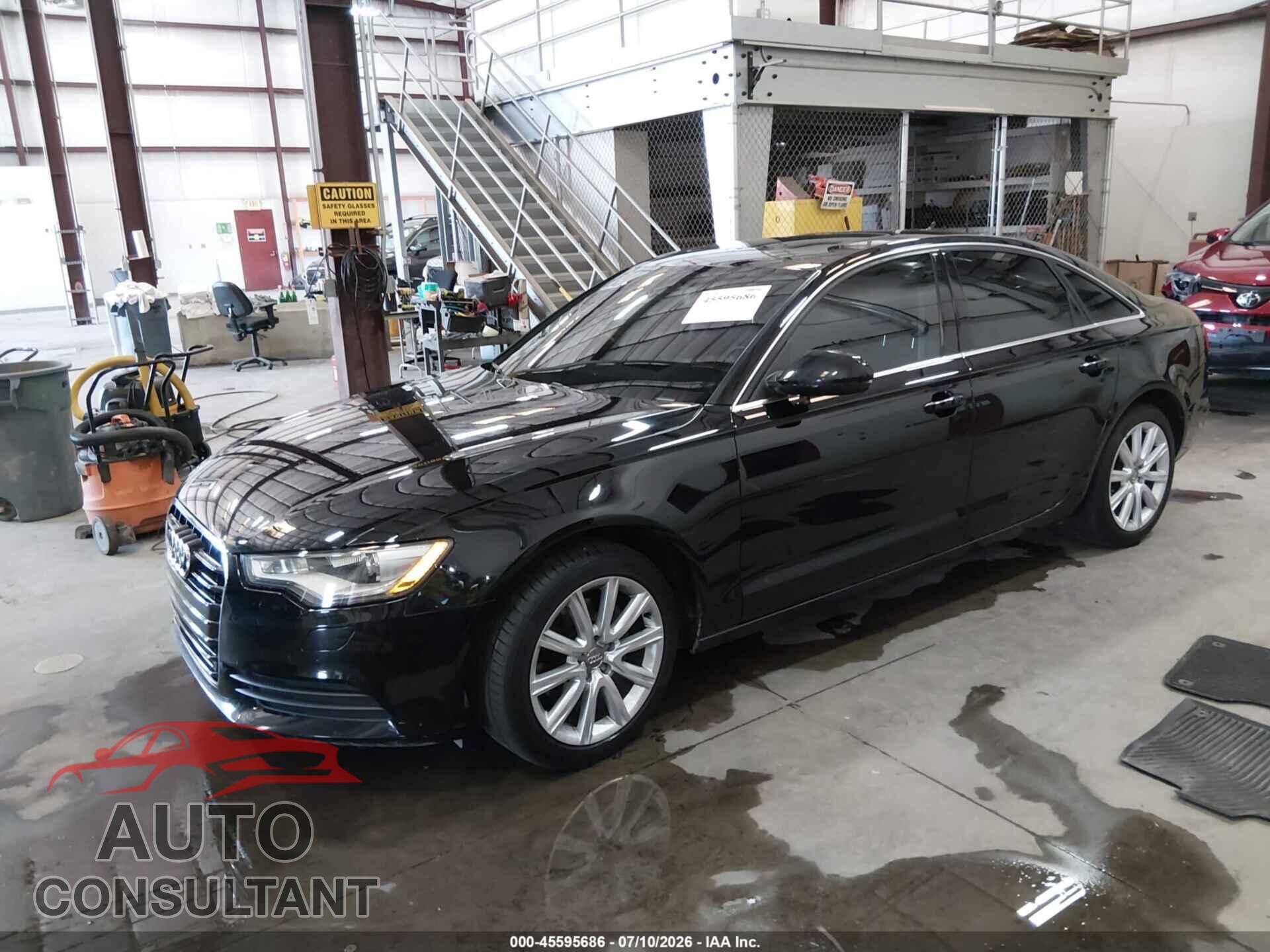 AUDI A6 2013 - WAUGFAFC8DN117903