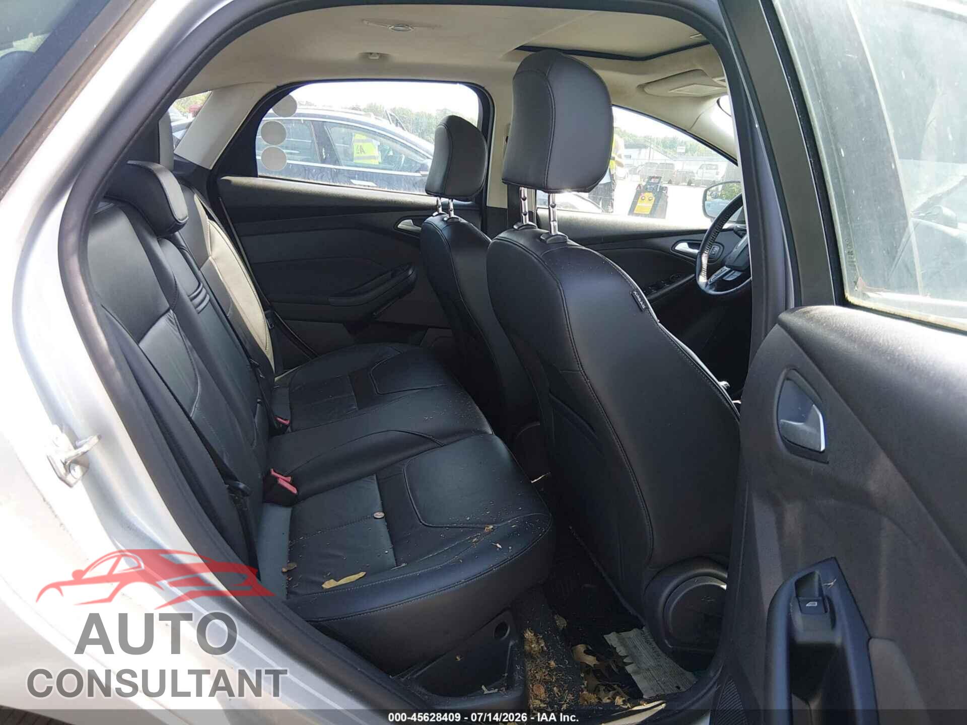 FORD FOCUS 2015 - 1FADP3F24FL267209