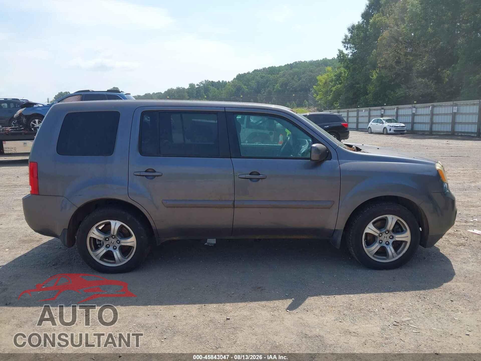 HONDA PILOT 2015 - 5FNYF4H70FB074989