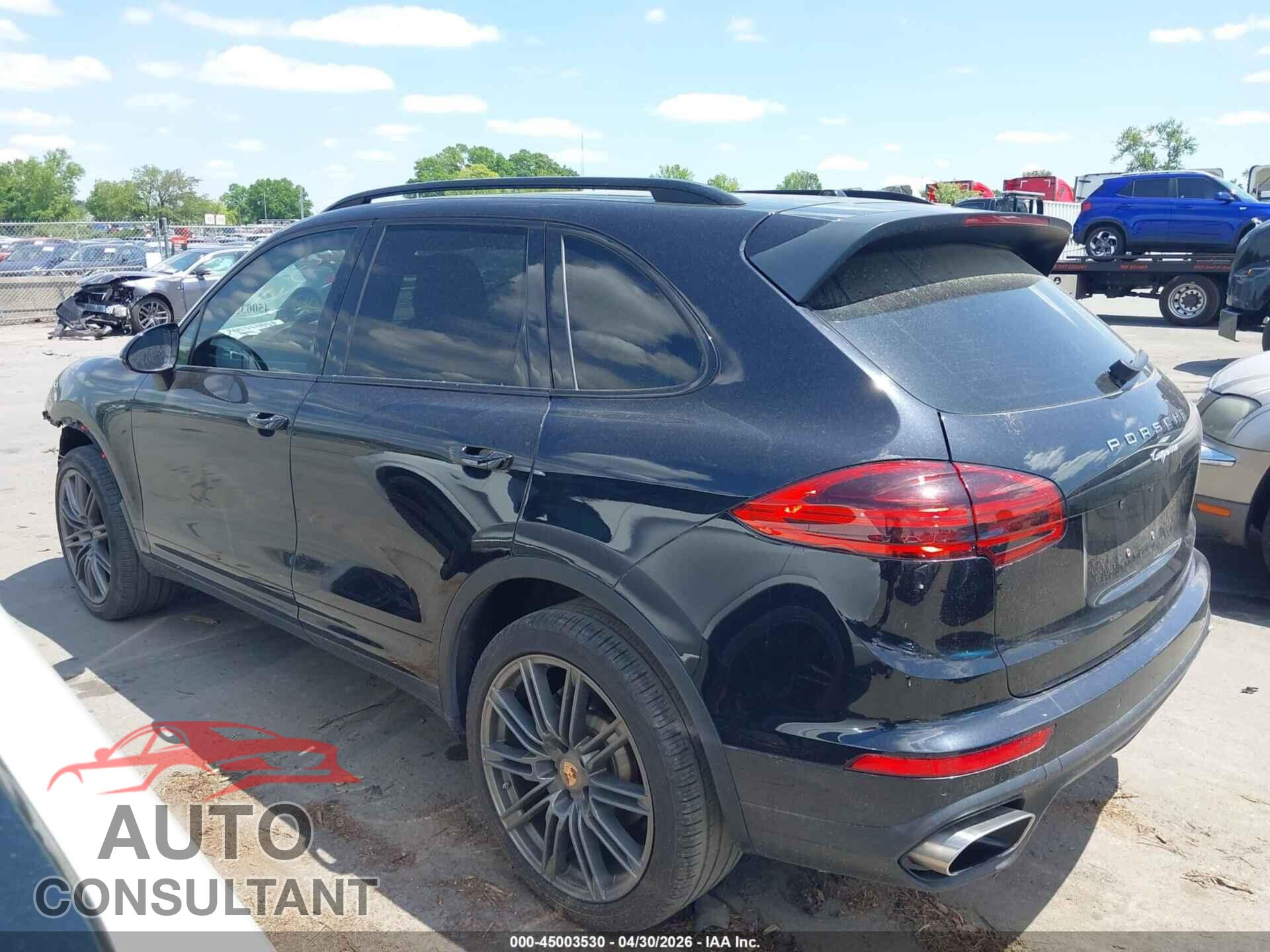 PORSCHE CAYENNE 2017 - WP1AA2A29HKA85786