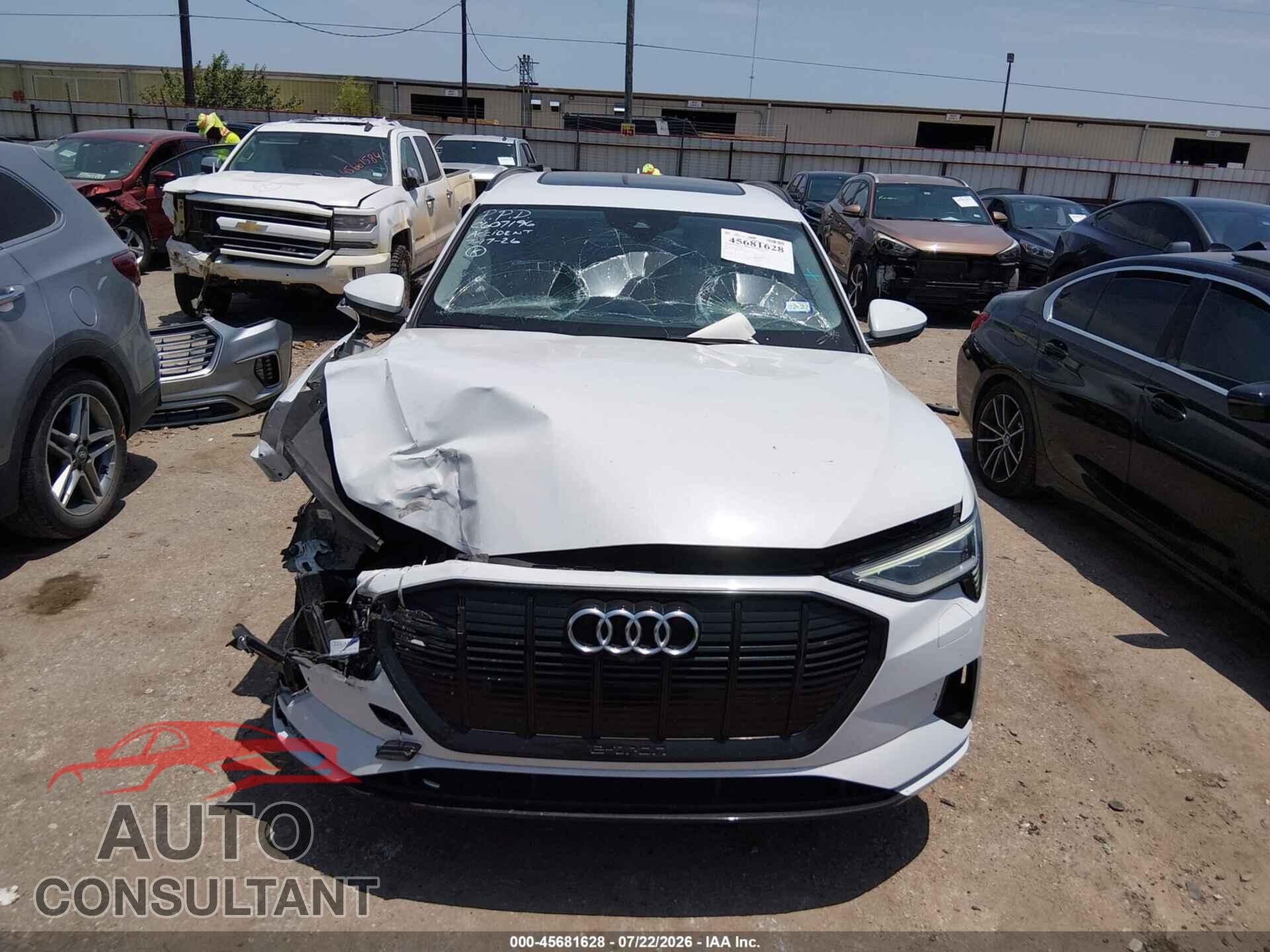 AUDI E-TRON 2021 - WA1AAAGE9MB007848