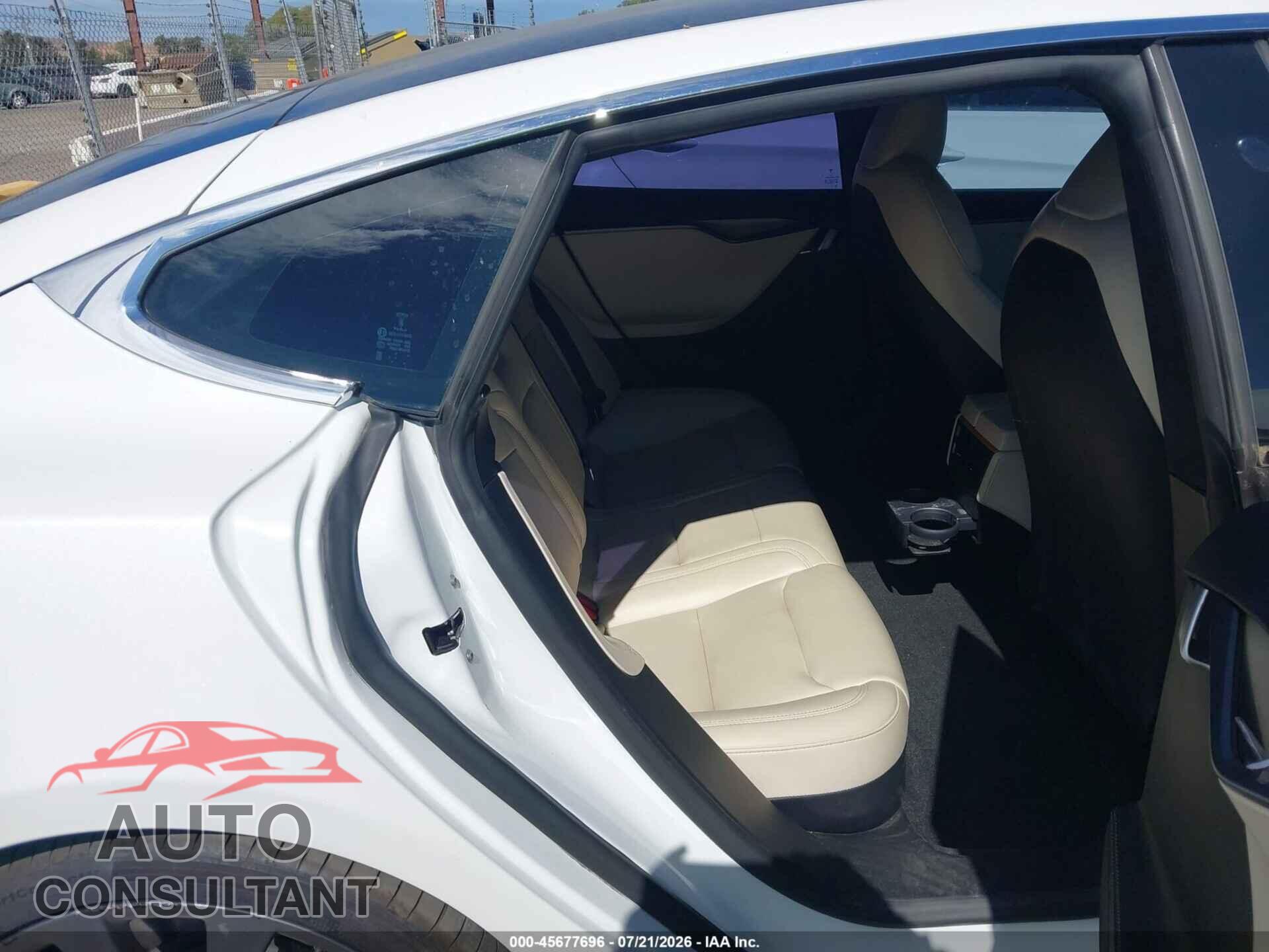 TESLA MODEL S 2021 - 5YJSA1E2XMF424704